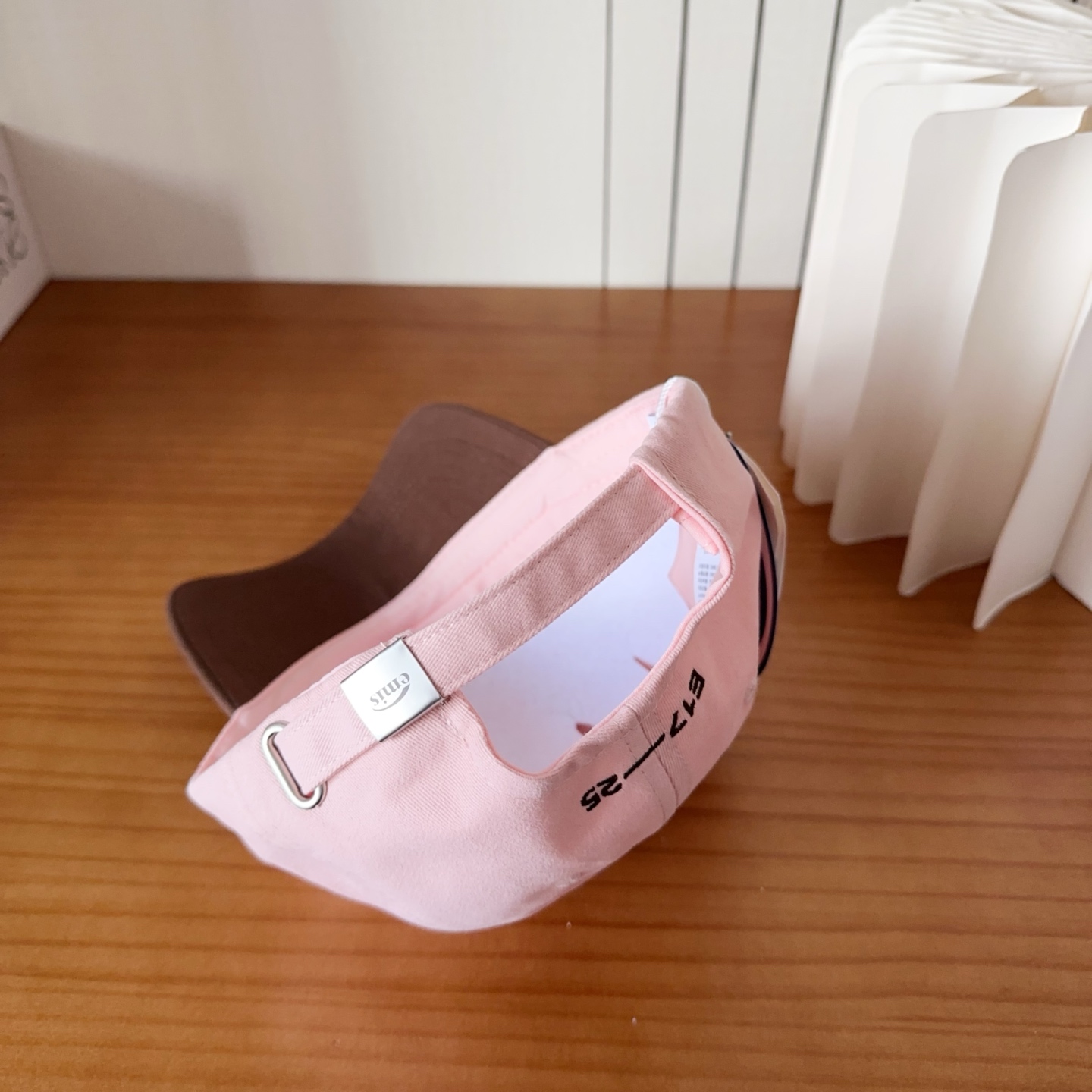 emis 🆕🆕🆕新款棒球帽，春款鸭舌帽，男女通用，头围57cm