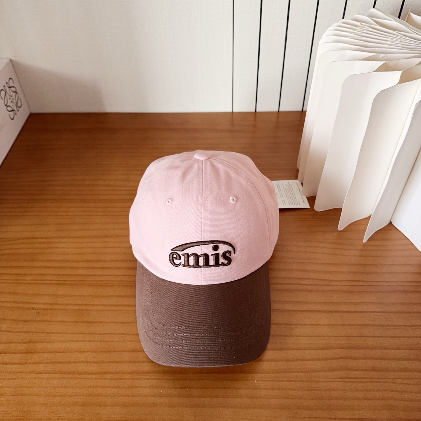 emis 🆕🆕🆕新款棒球帽，春款鸭舌帽，男女通用，头围57cm