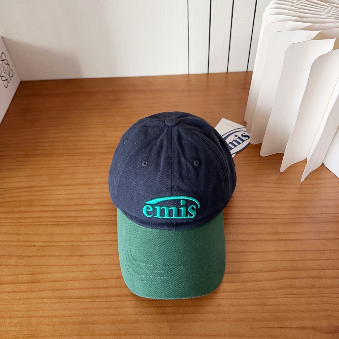 emis 🆕🆕🆕新款棒球帽，春款鸭舌帽，男女通用，头围57cm