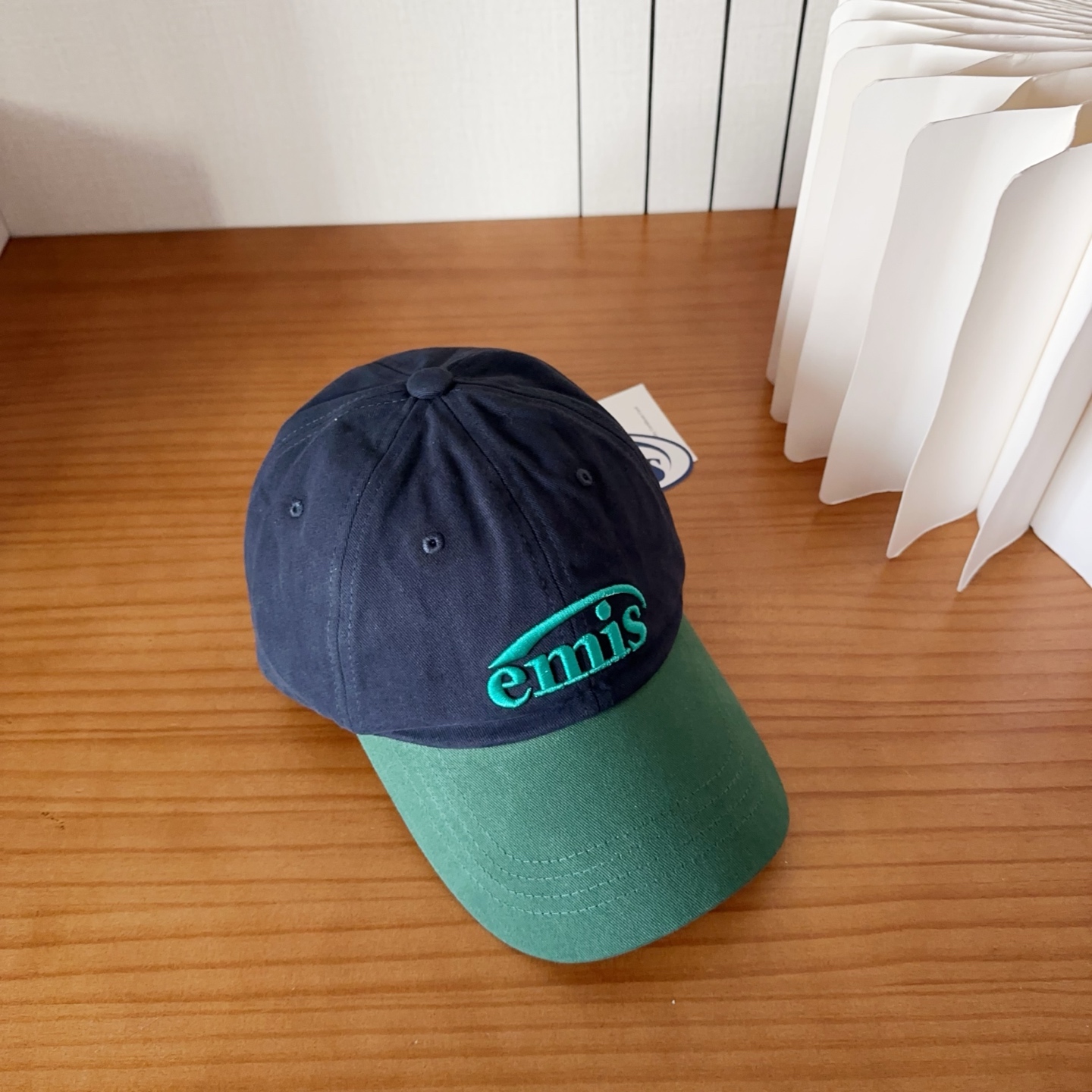 emis 🆕🆕🆕新款棒球帽，春款鸭舌帽，男女通用，头围57cm