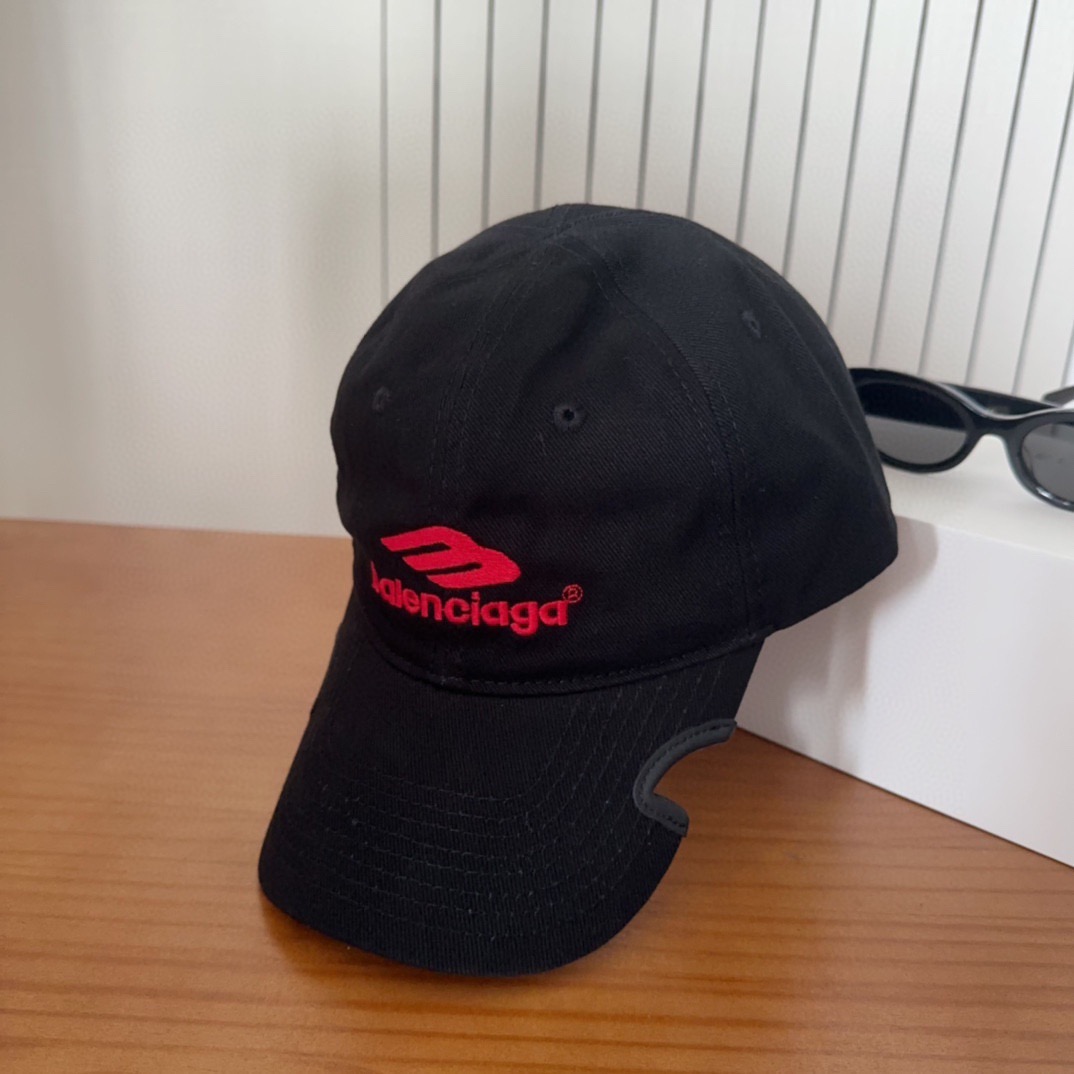 新品Balencia*a 巴黎世家刺绣字母新款棒球帽现货秒发🧢简约时尚超级无敌好看的帽子！情侣款！