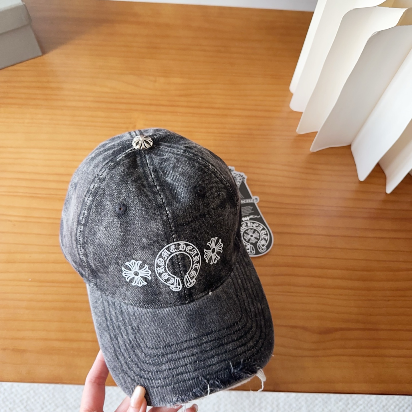 Chrome Hearts 克罗心💓早春韩版时尚复古做旧破洞帽子磨损设计百搭棒球帽鸭舌帽