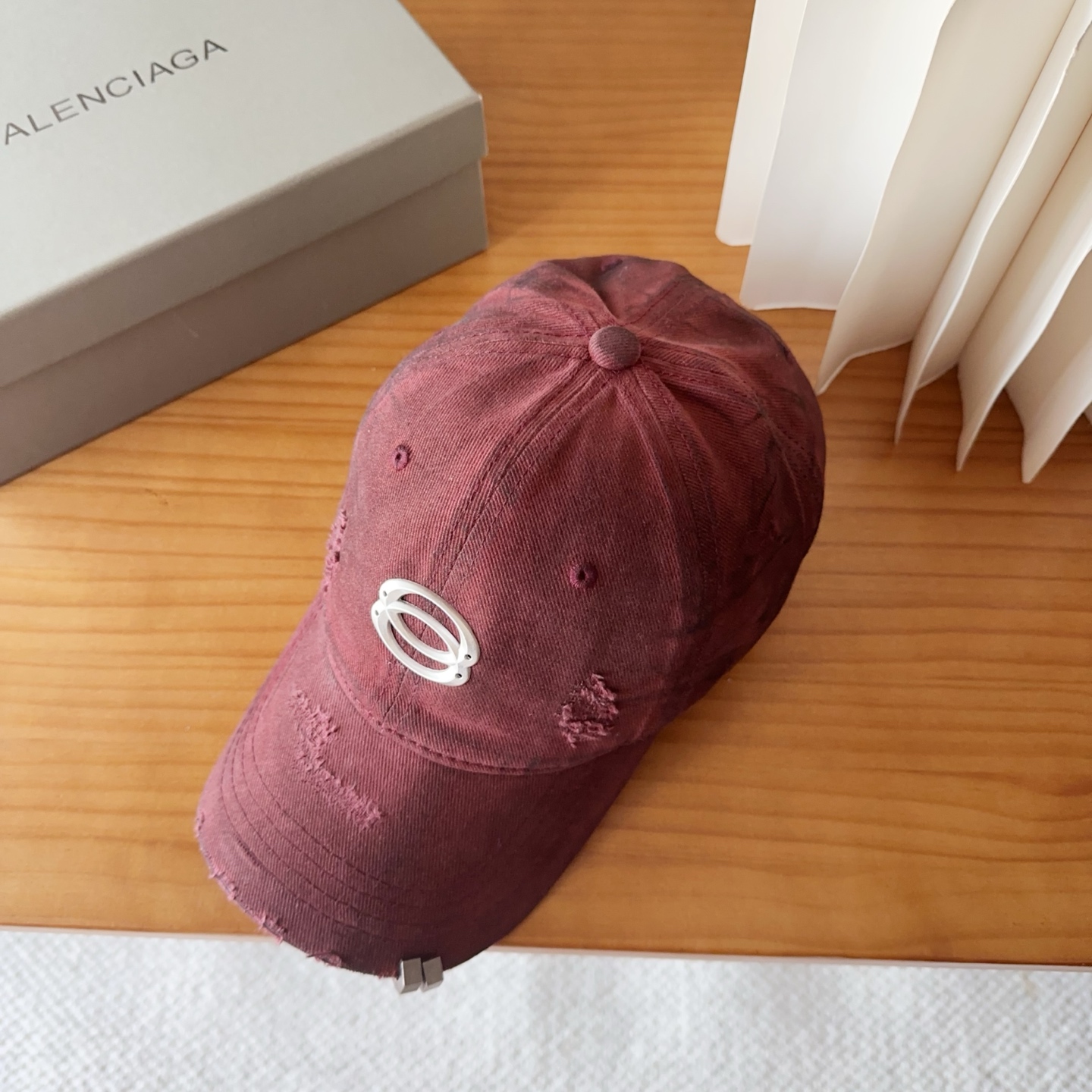 新品Balencia*a 巴黎世家刺绣字母新款棒球帽现货秒发🧢简约时尚超级无敌好看的帽子！情侣款！