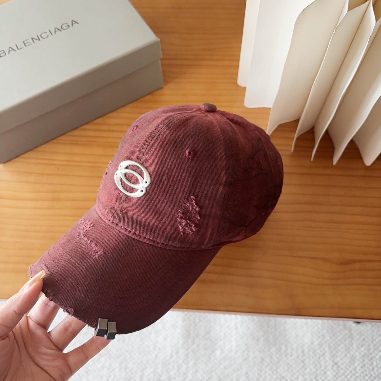 新品Balencia*a 巴黎世家刺绣字母新款棒球帽现货秒发🧢简约时尚超级无敌好看的帽子！情侣款！