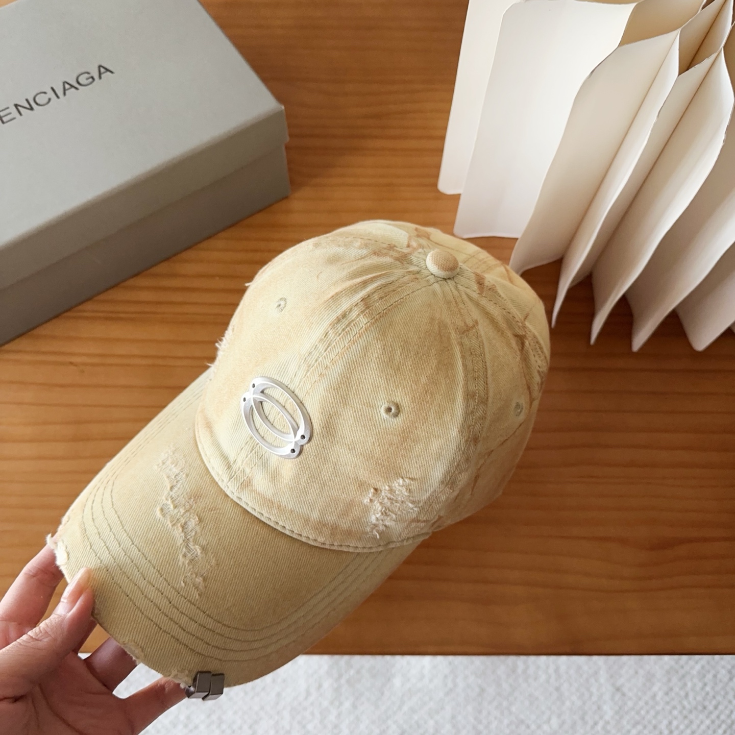 新品Balencia*a 巴黎世家刺绣字母新款棒球帽现货秒发🧢简约时尚超级无敌好看的帽子！情侣款！