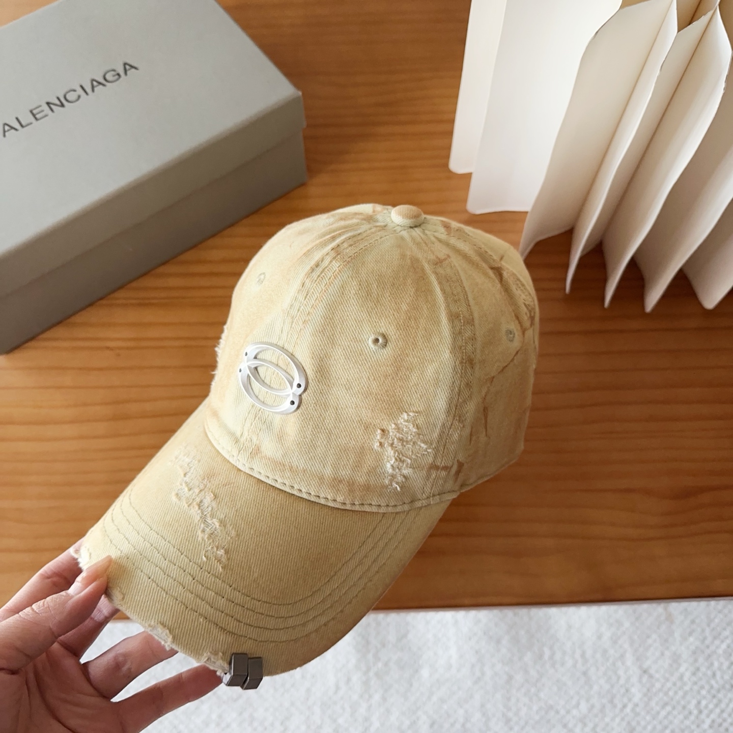 新品Balencia*a 巴黎世家刺绣字母新款棒球帽现货秒发🧢简约时尚超级无敌好看的帽子！情侣款！