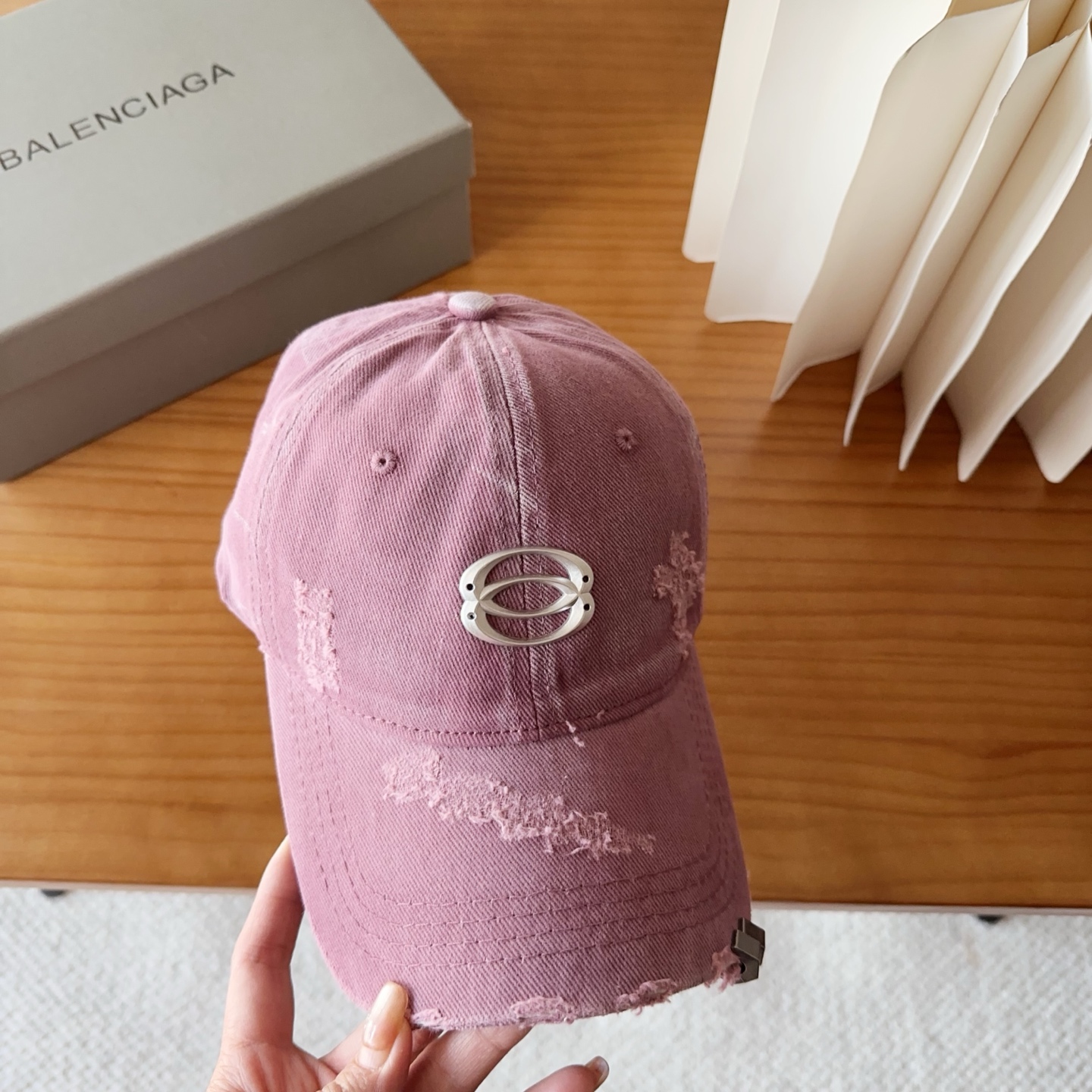 新品Balencia*a 巴黎世家刺绣字母新款棒球帽现货秒发🧢简约时尚超级无敌好看的帽子！情侣款！