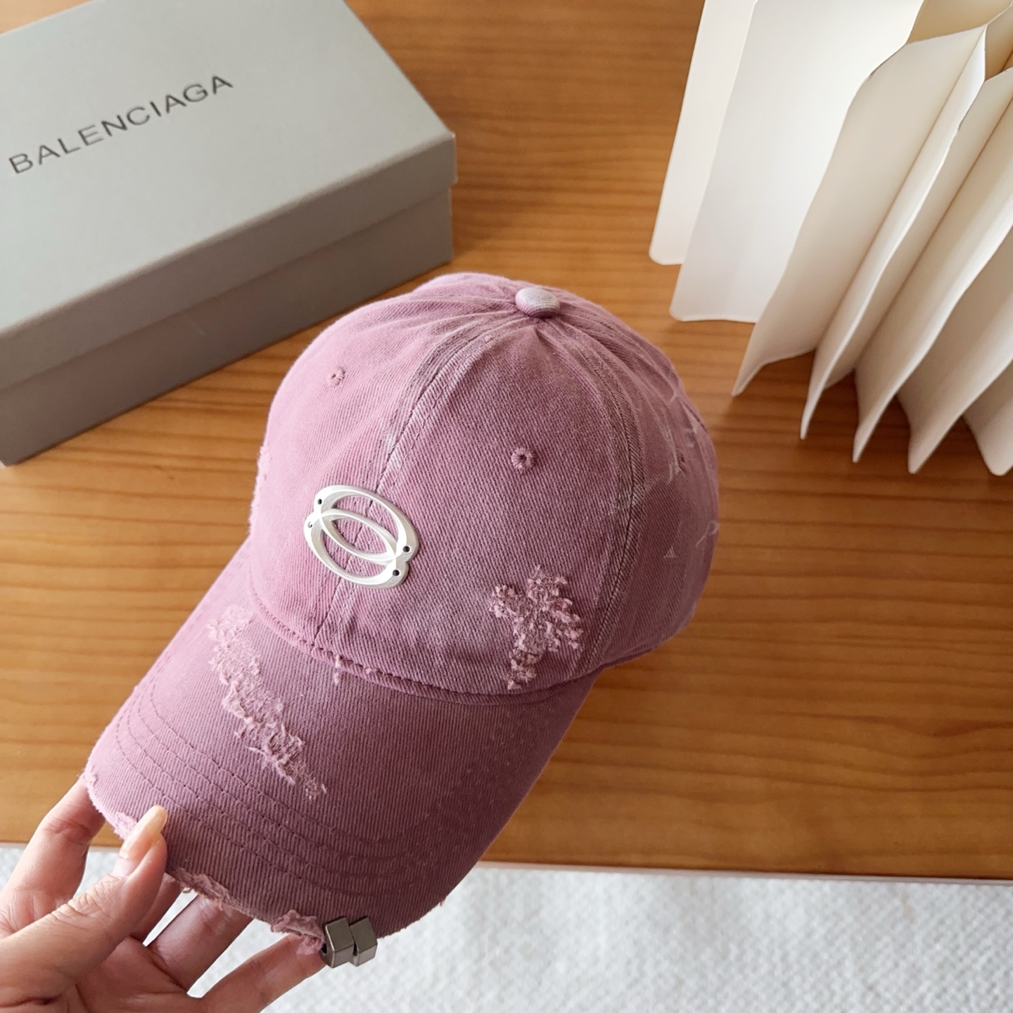 新品Balencia*a 巴黎世家刺绣字母新款棒球帽现货秒发🧢简约时尚超级无敌好看的帽子！情侣款！