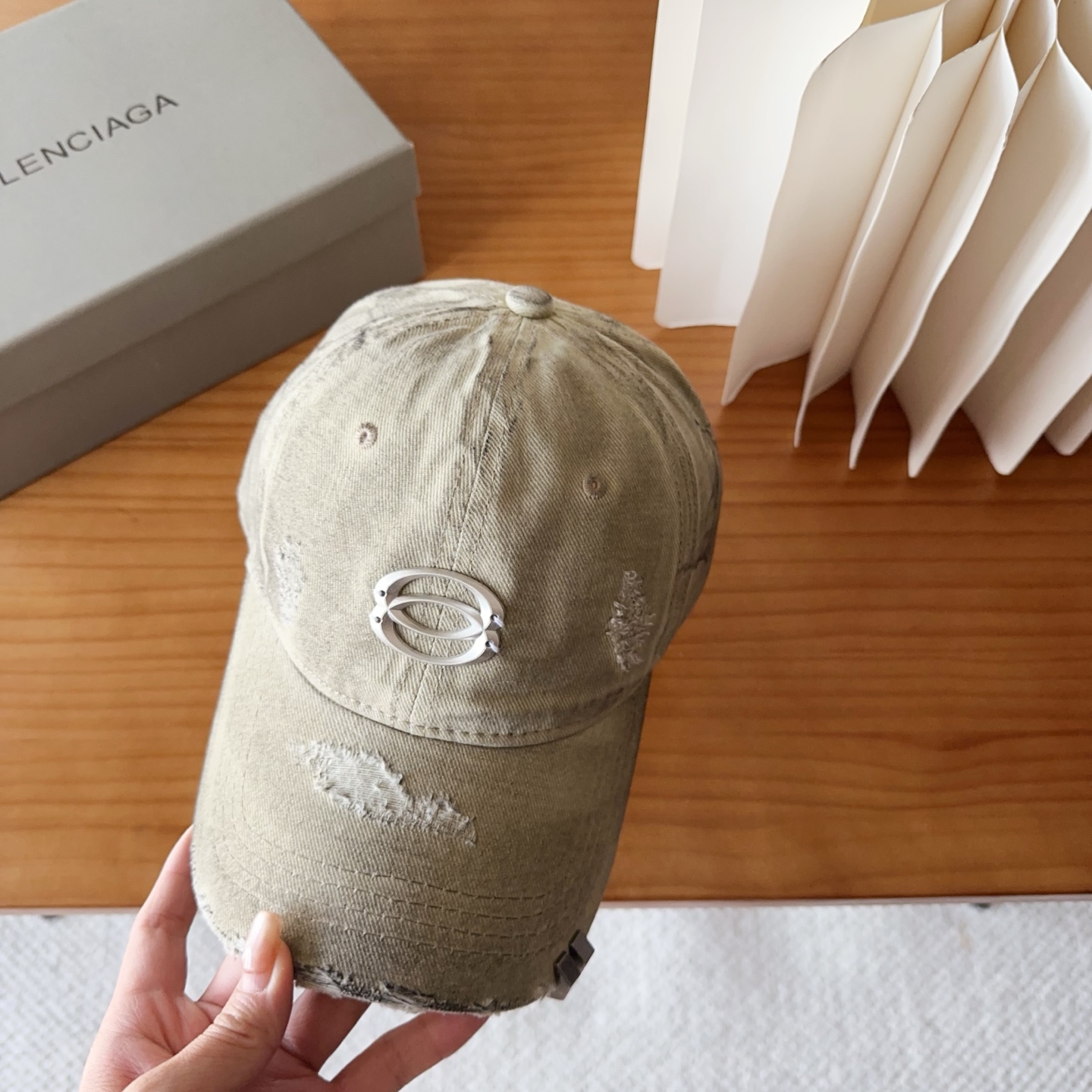 新品Balencia*a 巴黎世家刺绣字母新款棒球帽现货秒发🧢简约时尚超级无敌好看的帽子！情侣款！