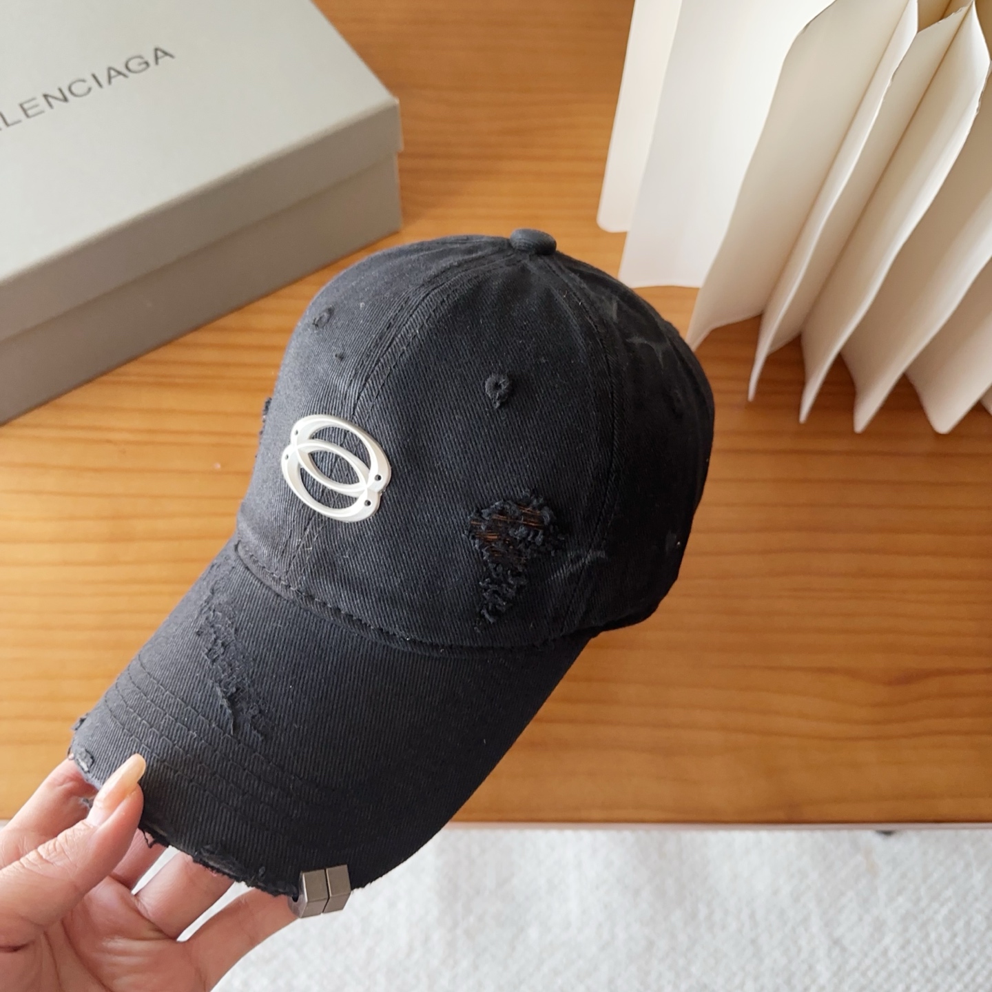 新品Balencia*a 巴黎世家刺绣字母新款棒球帽现货秒发🧢简约时尚超级无敌好看的帽子！情侣款！