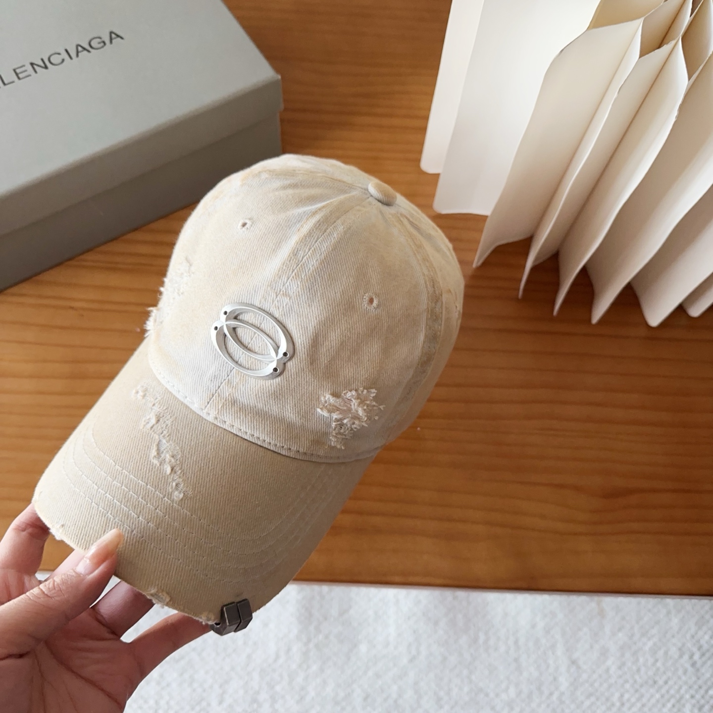 新品Balencia*a 巴黎世家刺绣字母新款棒球帽现货秒发🧢简约时尚超级无敌好看的帽子！情侣款！