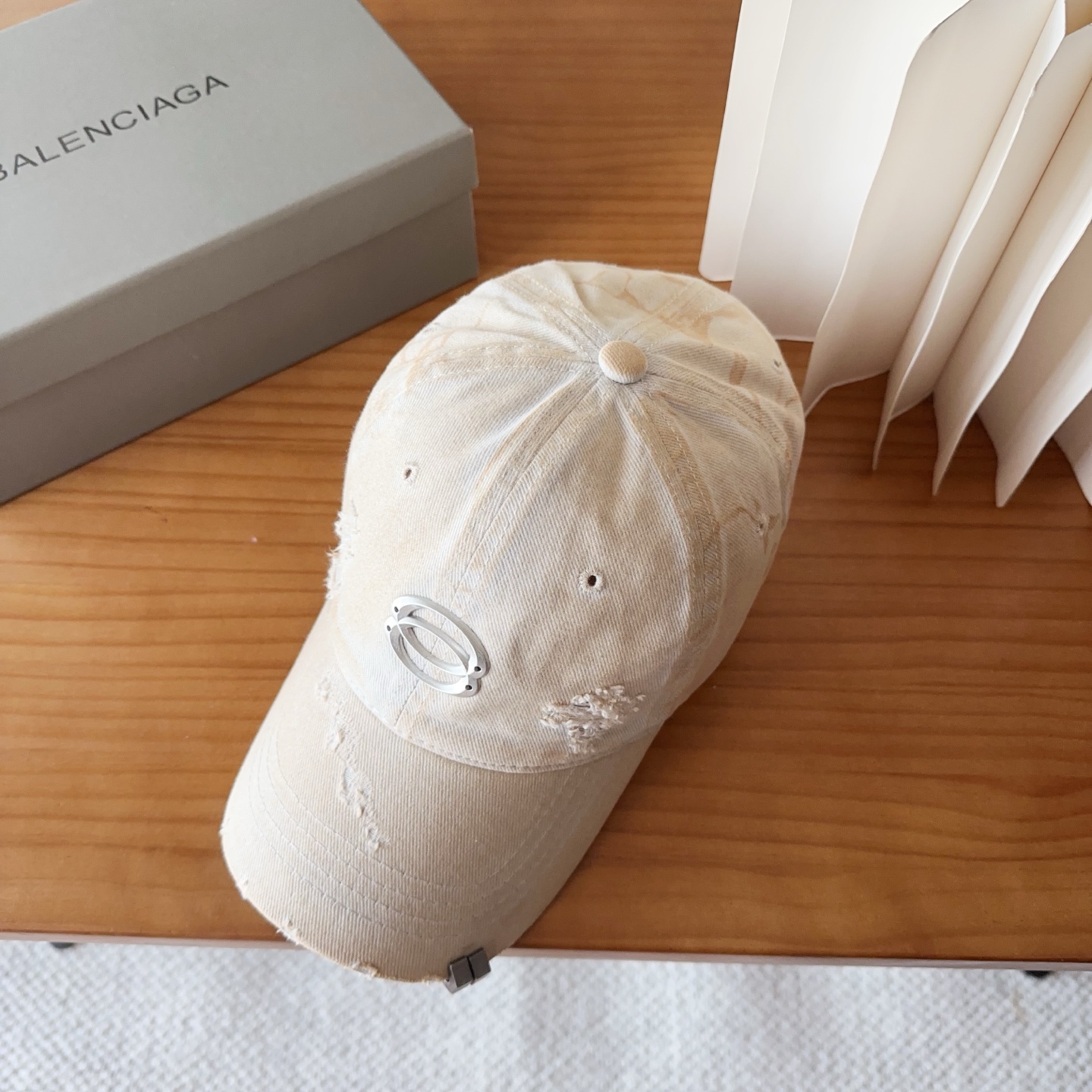 新品Balencia*a 巴黎世家刺绣字母新款棒球帽现货秒发🧢简约时尚超级无敌好看的帽子！情侣款！