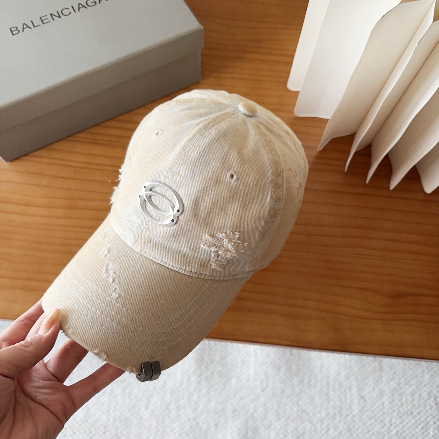 新品Balencia*a 巴黎世家刺绣字母新款棒球帽现货秒发🧢简约时尚超级无敌好看的帽子！情侣款！