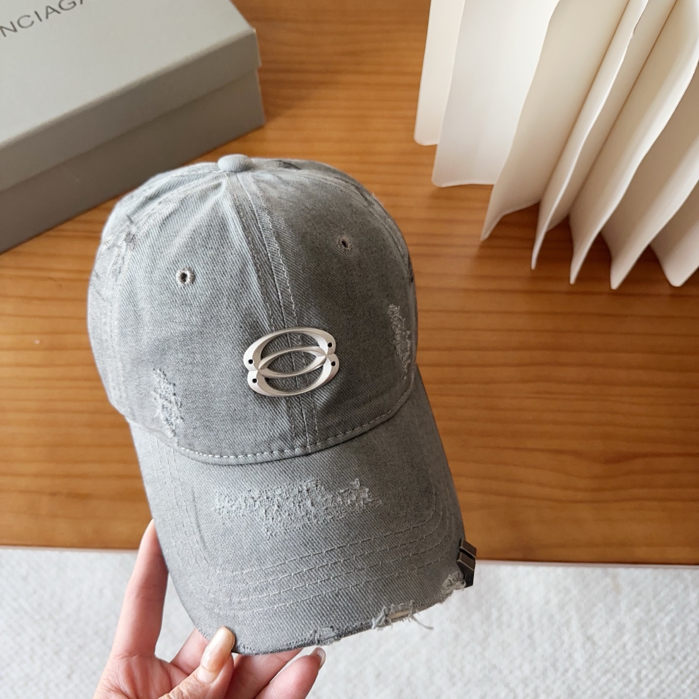 新品Balencia*a 巴黎世家刺绣字母新款棒球帽现货秒发🧢简约时尚超级无敌好看的帽子！情侣款！