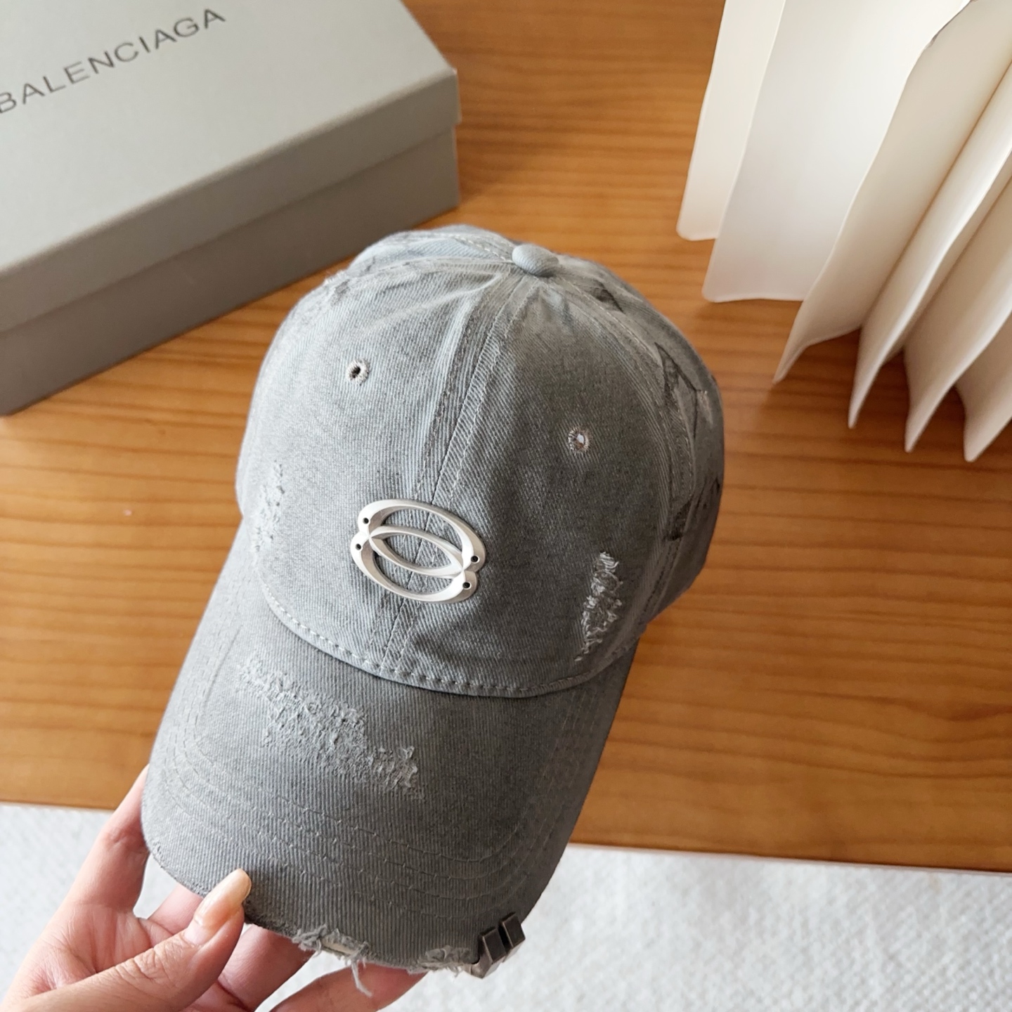 新品Balencia*a 巴黎世家刺绣字母新款棒球帽现货秒发🧢简约时尚超级无敌好看的帽子！情侣款！