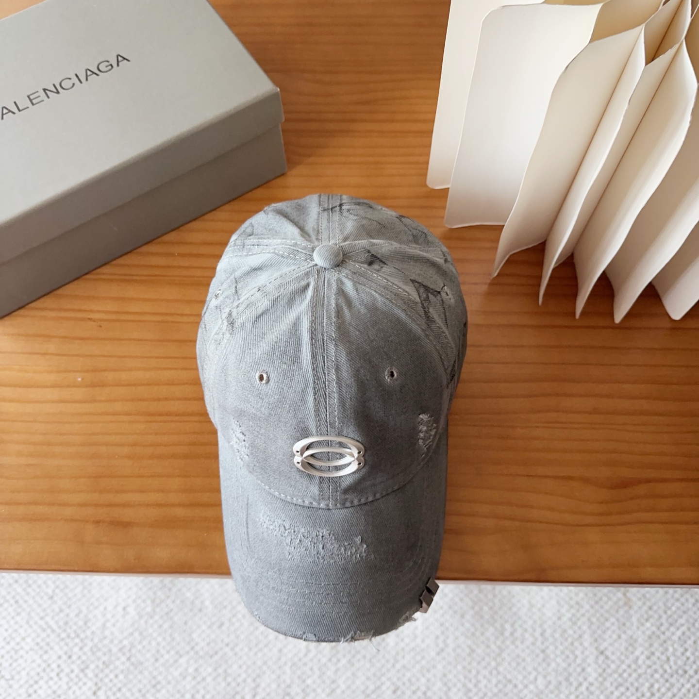 新品Balencia*a 巴黎世家刺绣字母新款棒球帽现货秒发🧢简约时尚超级无敌好看的帽子！情侣款！