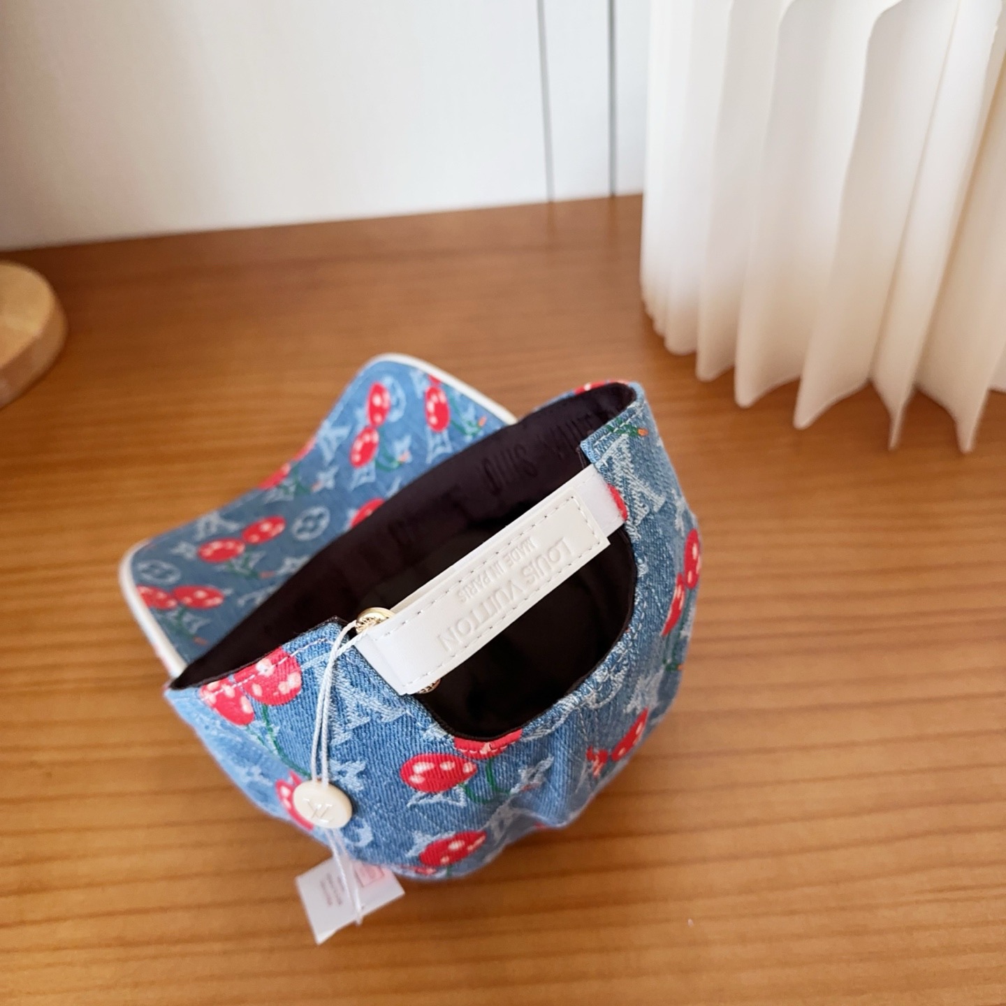 Gucci 官网高版出货，新款棒球帽1:1出版，非常经典的经典，流行的复古美，出门必备，经典永不过时