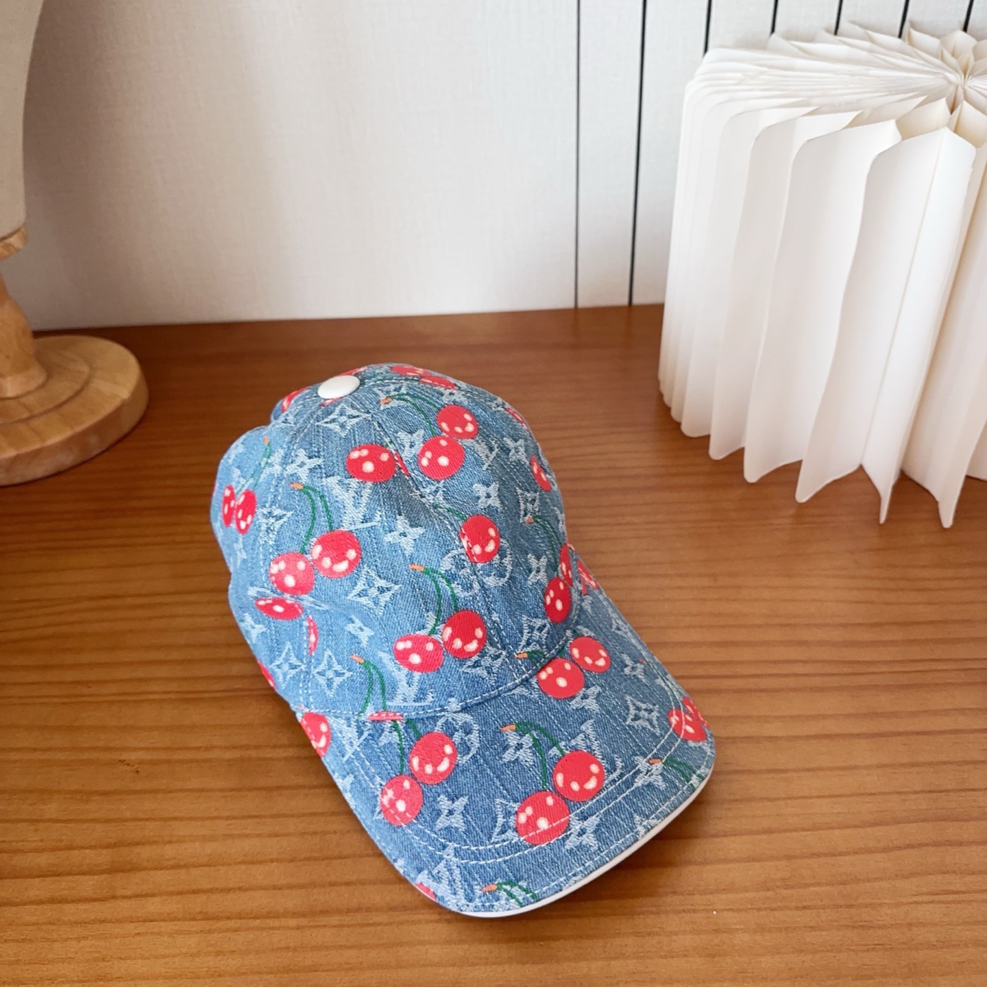 Gucci 官网高版出货，新款棒球帽1:1出版，非常经典的经典，流行的复古美，出门必备，经典永不过时