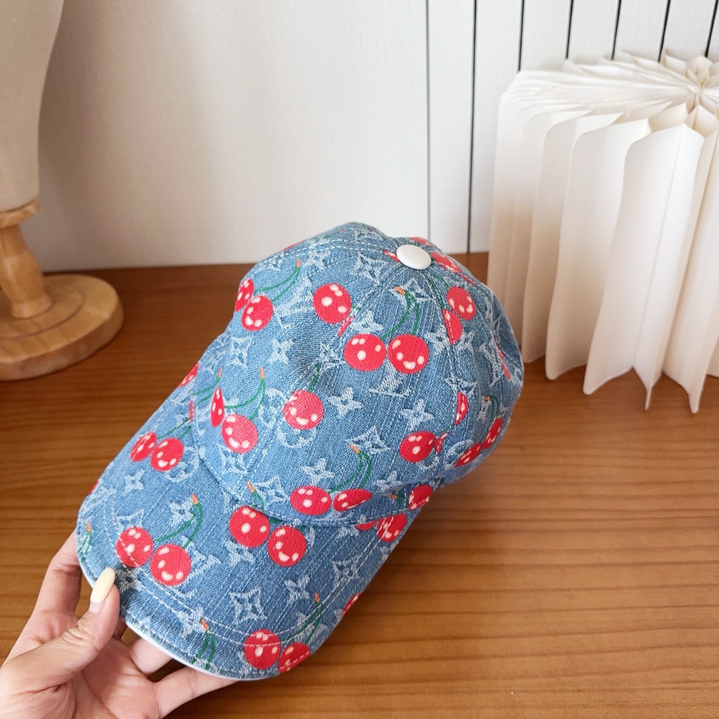 Gucci 官网高版出货，新款棒球帽1:1出版，非常经典的经典，流行的复古美，出门必备，经典永不过时