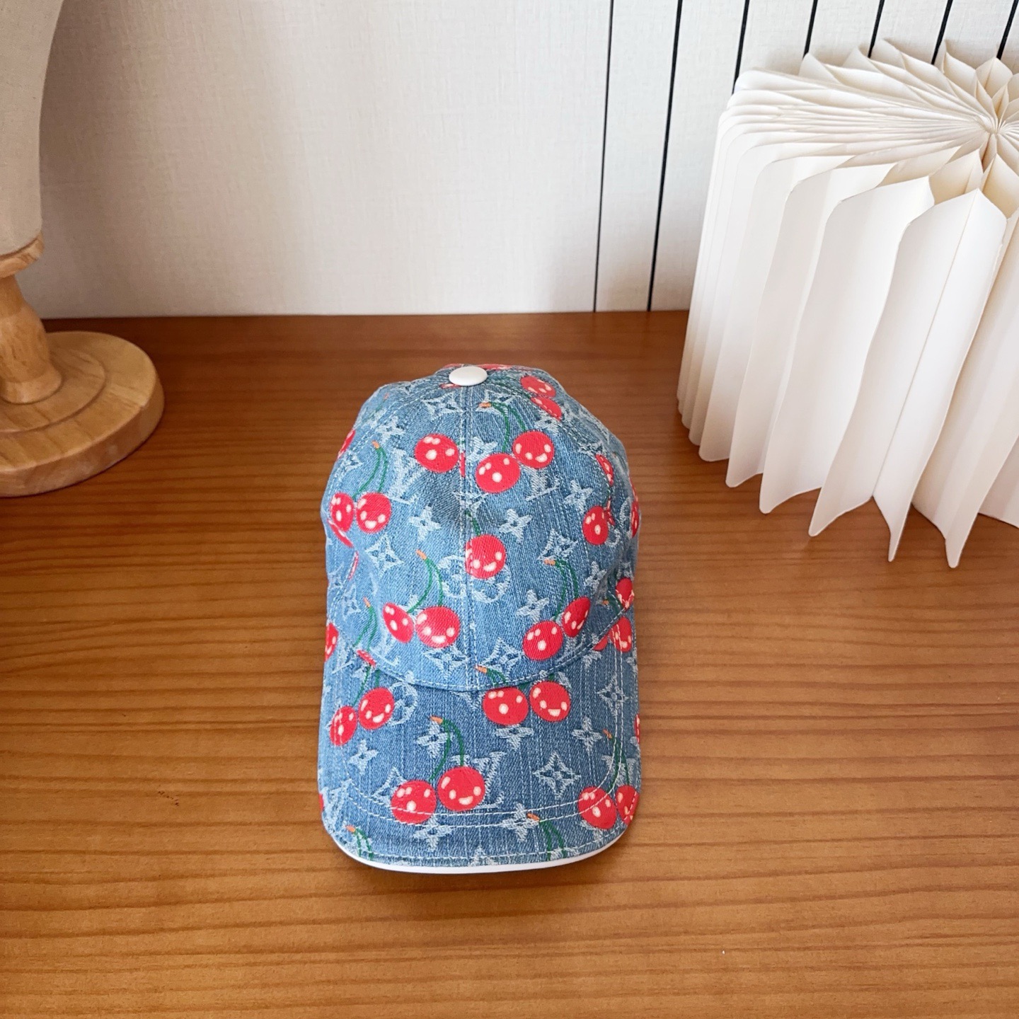 Gucci 官网高版出货，新款棒球帽1:1出版，非常经典的经典，流行的复古美，出门必备，经典永不过时