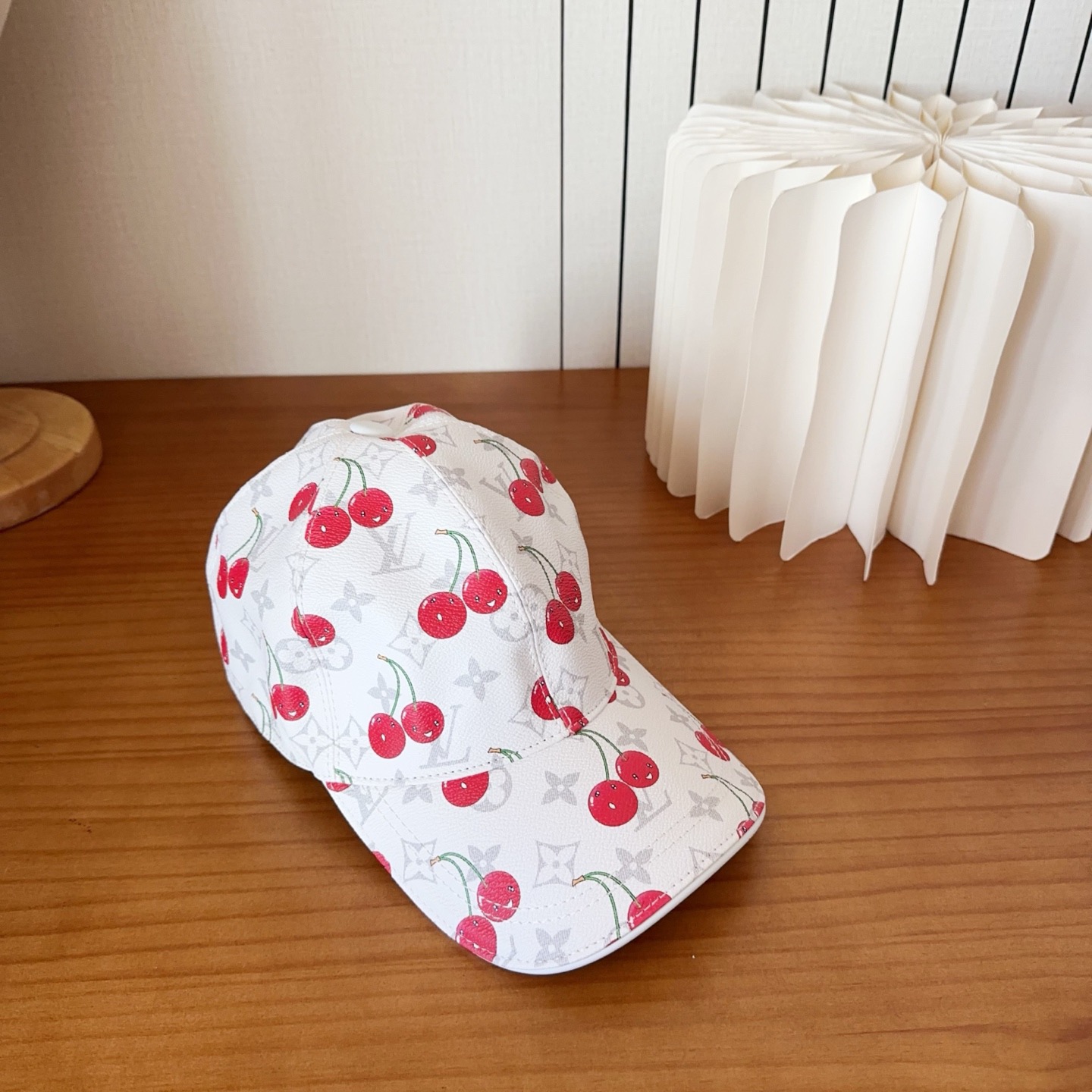 Gucci 官网高版出货，新款棒球帽1:1出版，非常经典的经典，流行的复古美，出门必备，经典永不过时