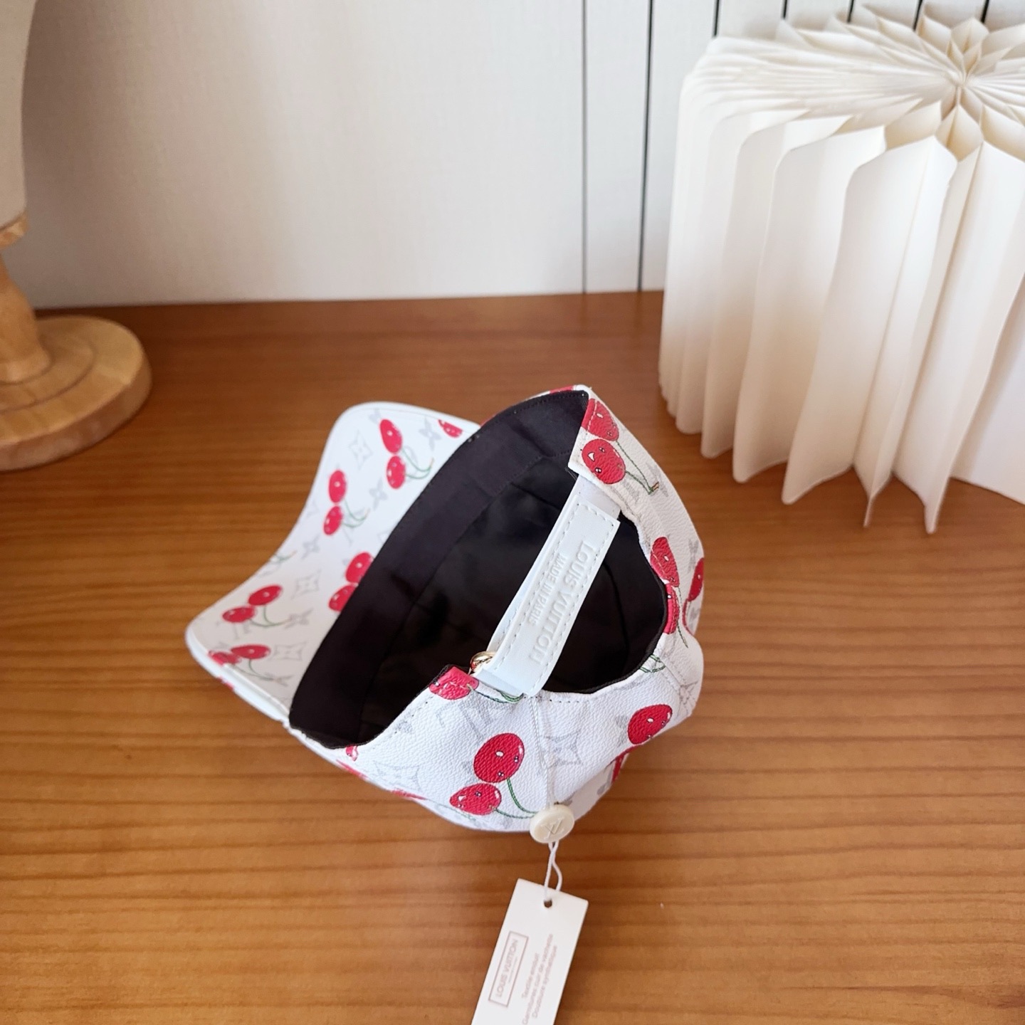 Gucci 官网高版出货，新款棒球帽1:1出版，非常经典的经典，流行的复古美，出门必备，经典永不过时