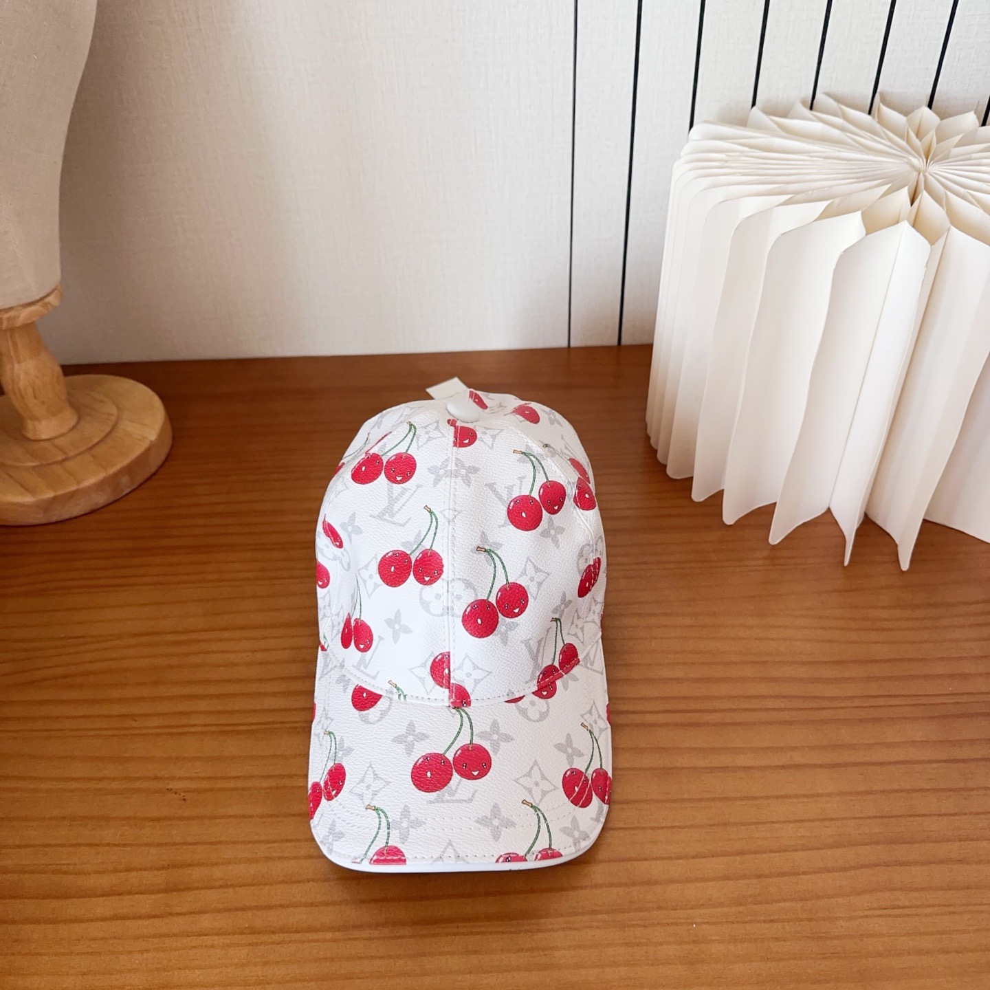 Gucci 官网高版出货，新款棒球帽1:1出版，非常经典的经典，流行的复古美，出门必备，经典永不过时