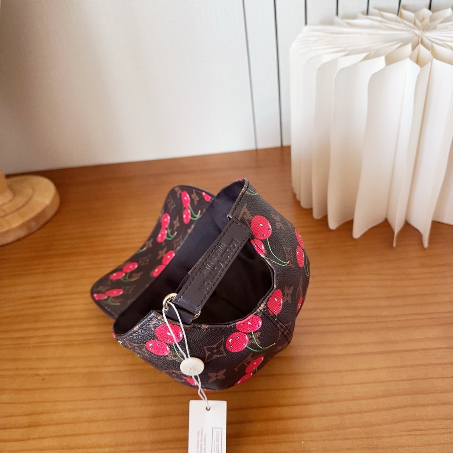 Gucci 官网高版出货，新款棒球帽1:1出版，非常经典的经典，流行的复古美，出门必备，经典永不过时