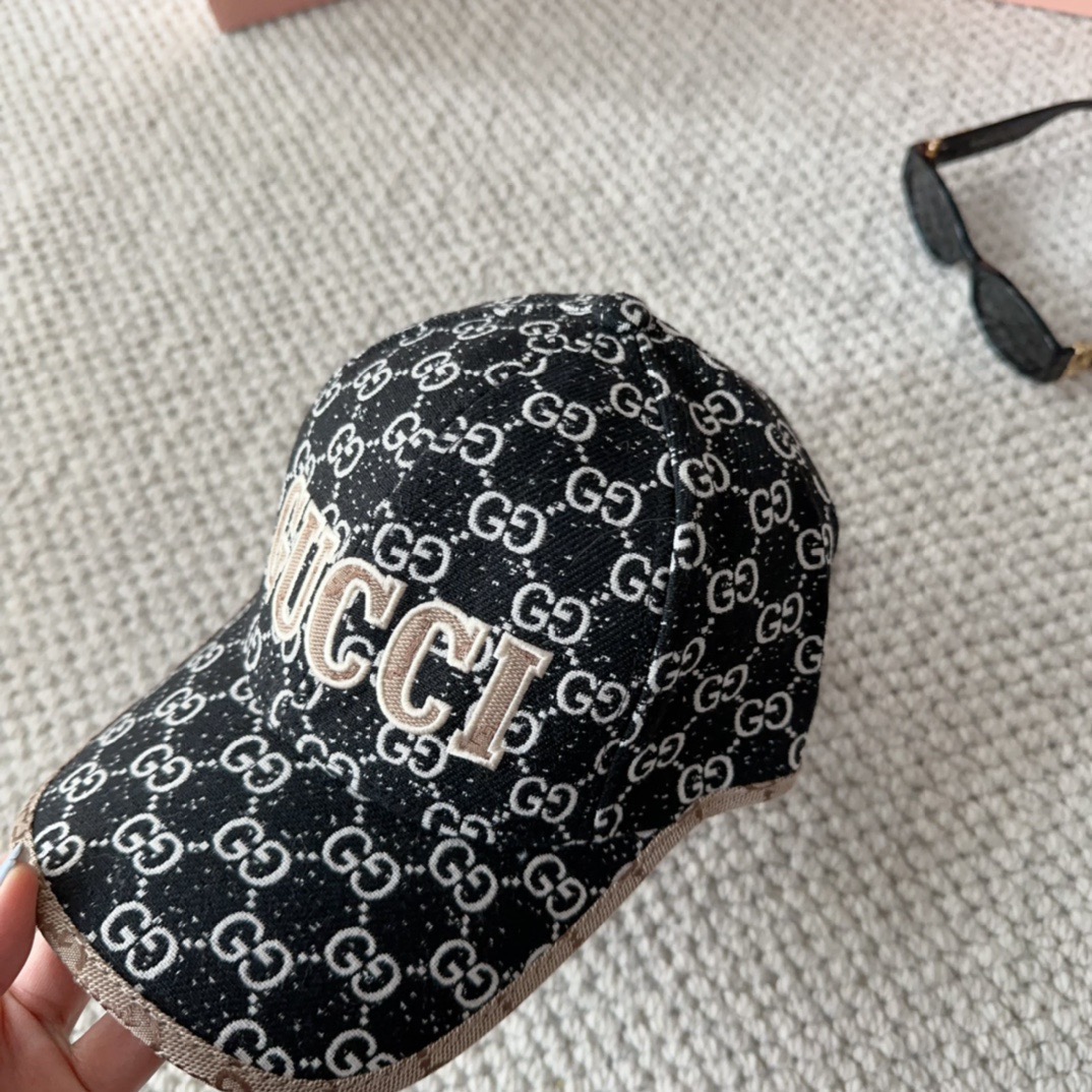 GUCCI古奇棒球帽👒 工艺非常精美 高档大气上档次！低调奢华，方便携带！