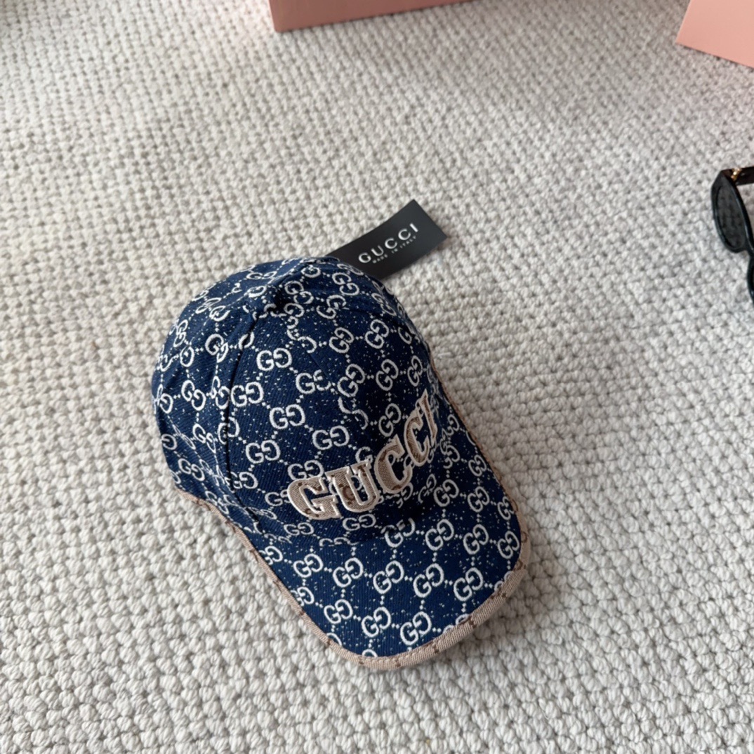 GUCCI古奇棒球帽👒 工艺非常精美 高档大气上档次！低调奢华，方便携带！