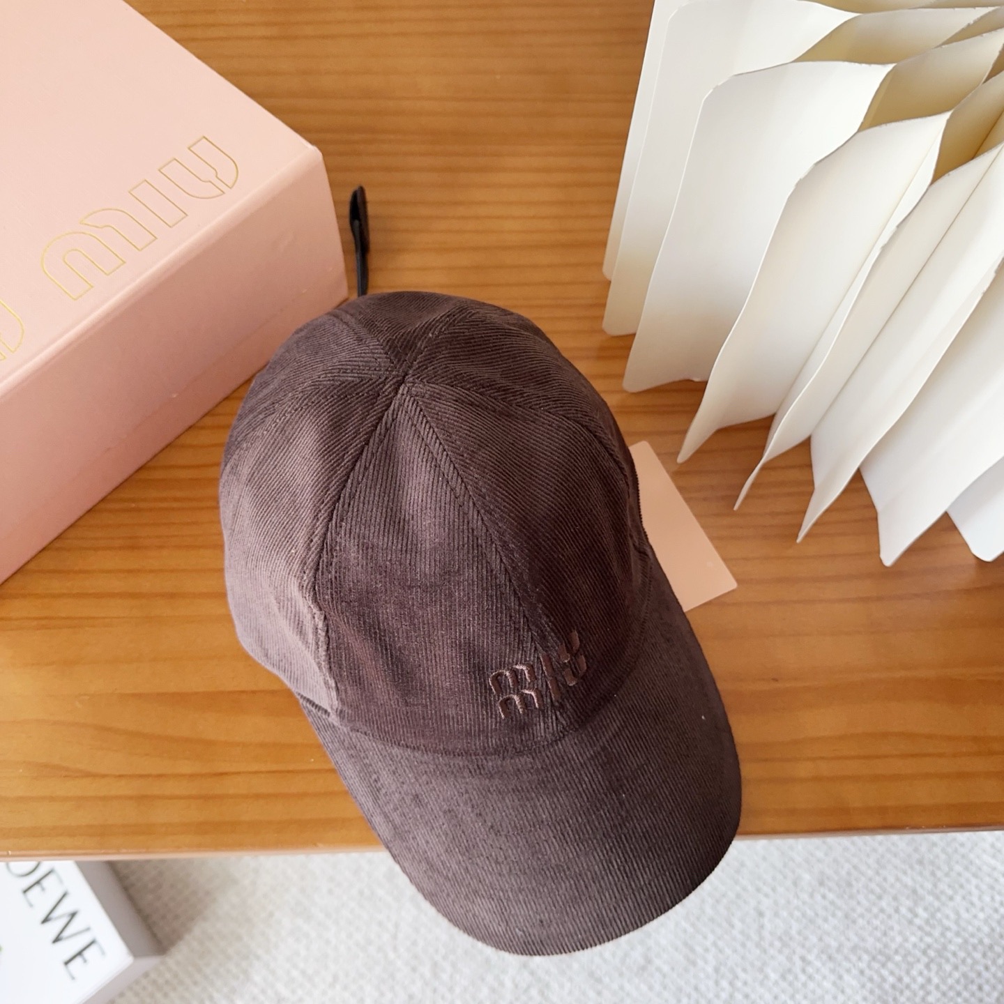 miumiu 缪缪秋冬新品灯芯绒棒球帽 原单正品开模订制，原版做工细致质量超赞！