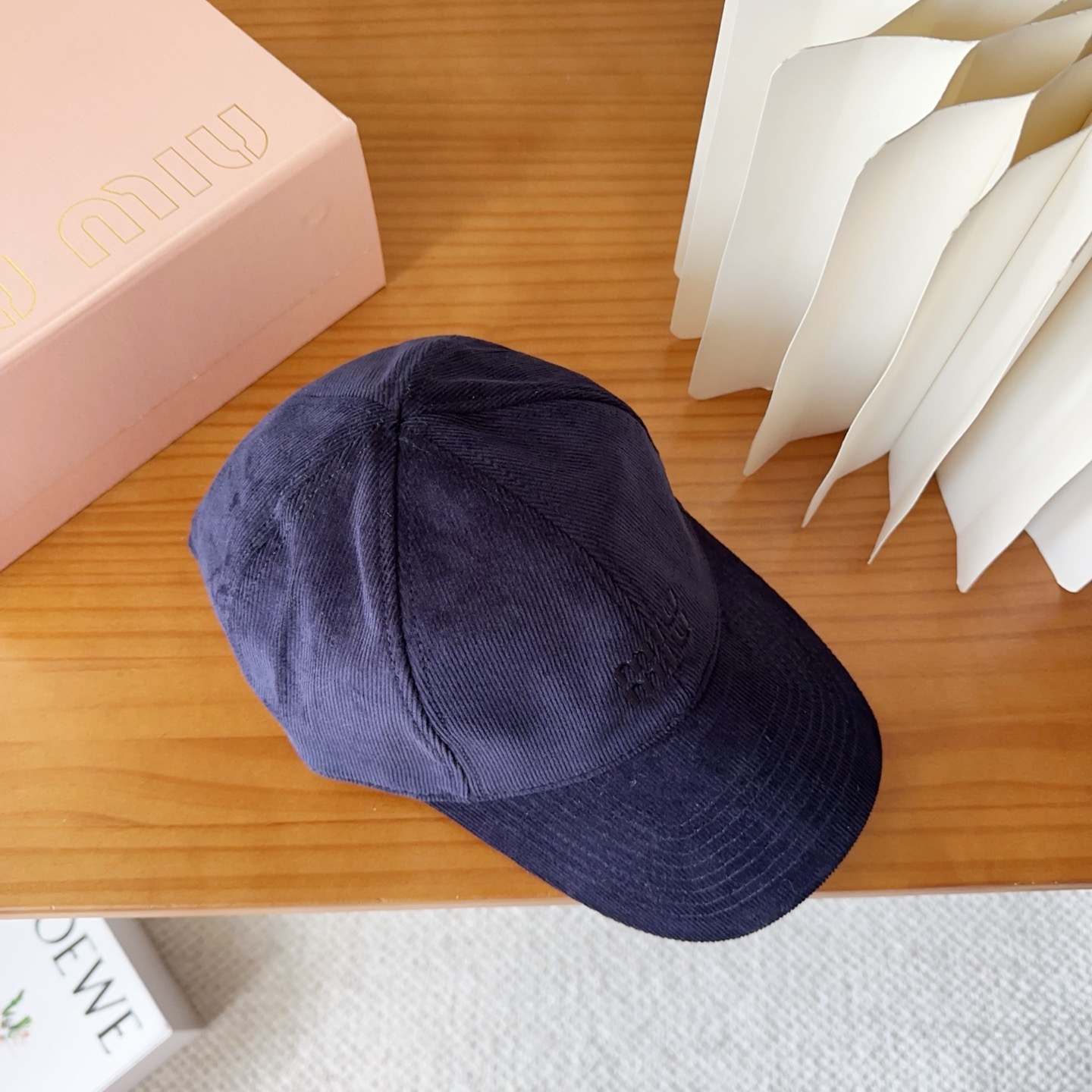 miumiu 缪缪秋冬新品灯芯绒棒球帽 原单正品开模订制，原版做工细致质量超赞！