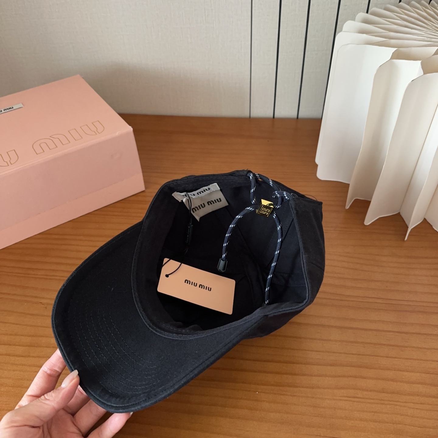 miumiu 缪缪秋冬新品棒球帽 原单正品开模订制，原版做工细致质量超赞！