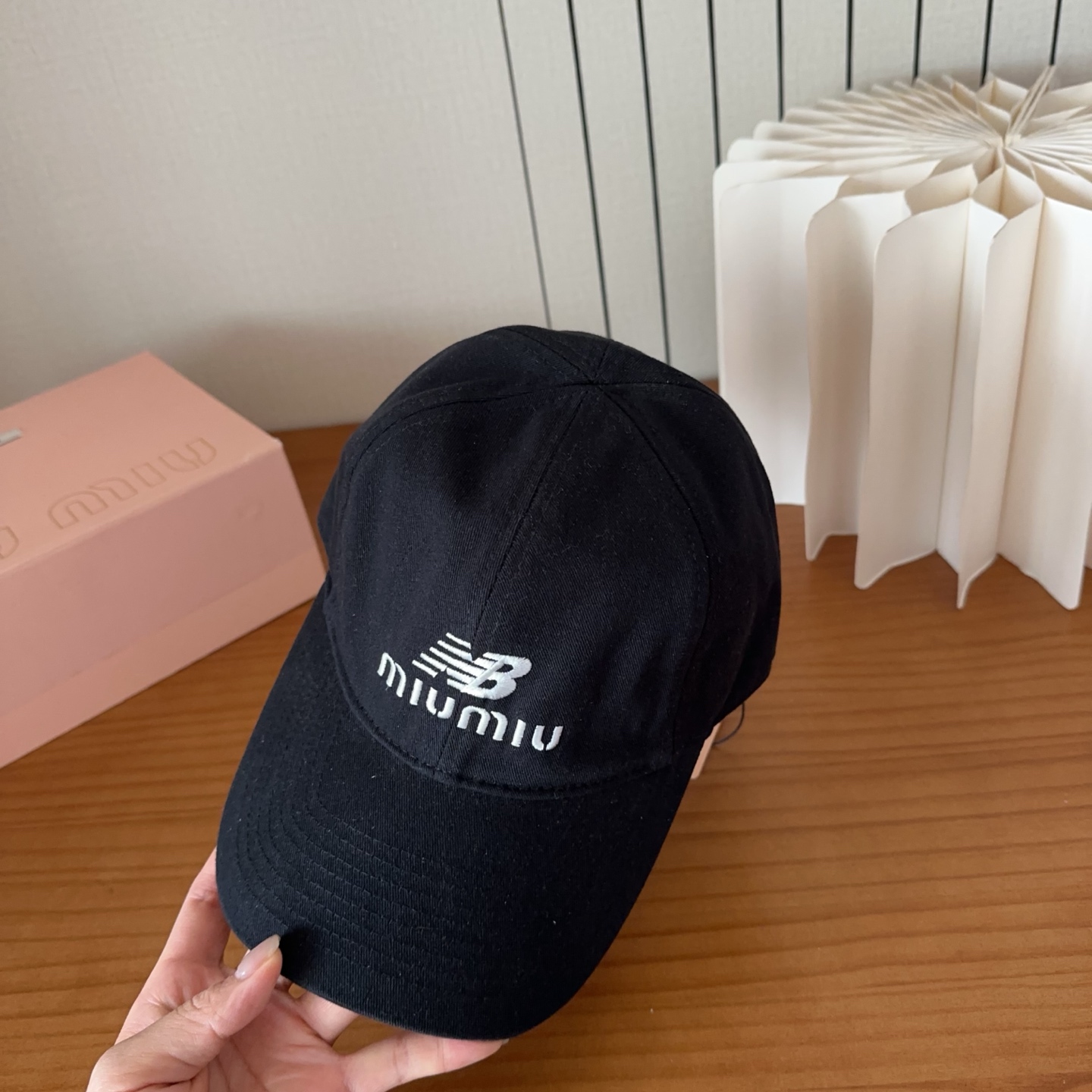 miumiu 缪缪秋冬新品棒球帽 原单正品开模订制，原版做工细致质量超赞！