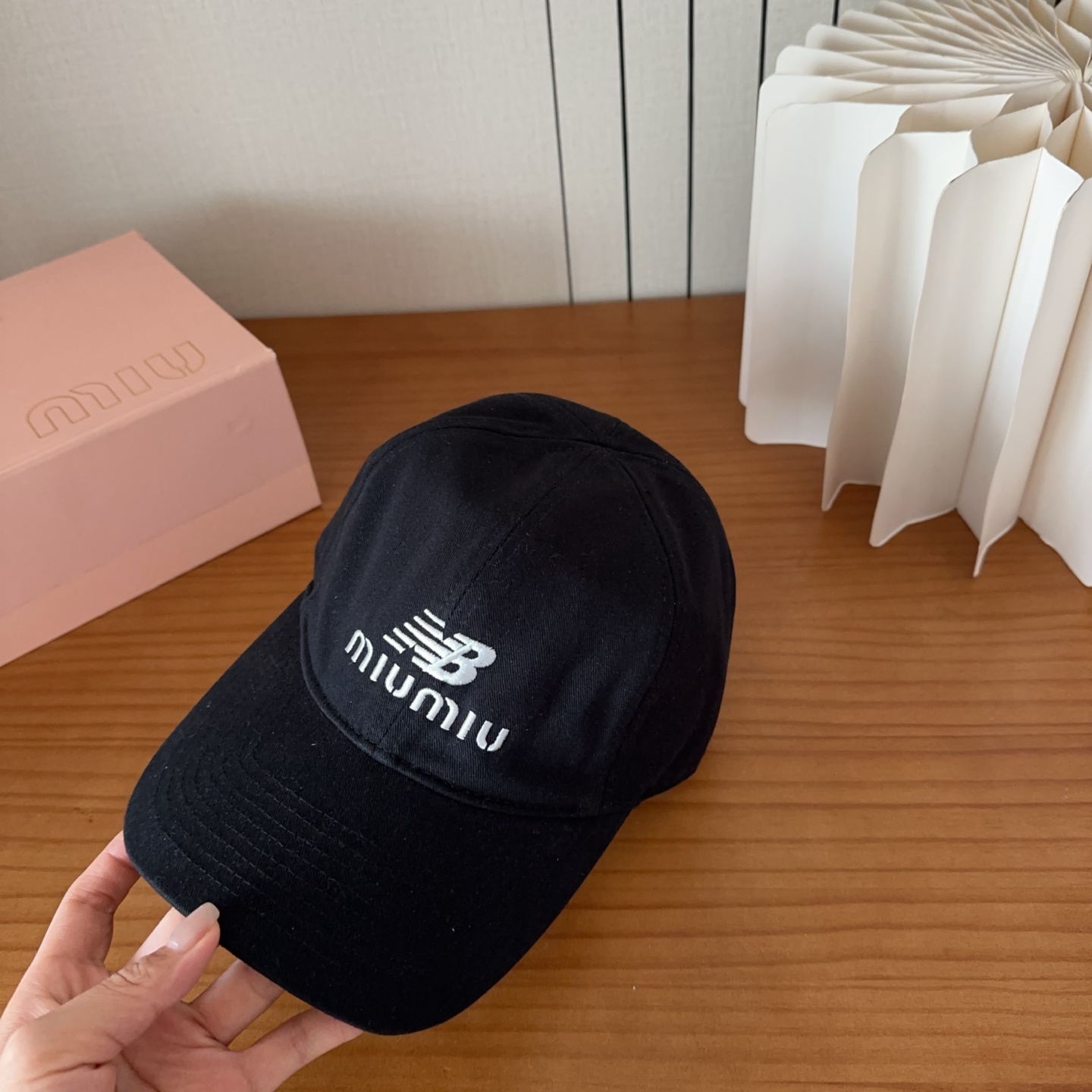 miumiu 缪缪秋冬新品棒球帽 原单正品开模订制，原版做工细致质量超赞！