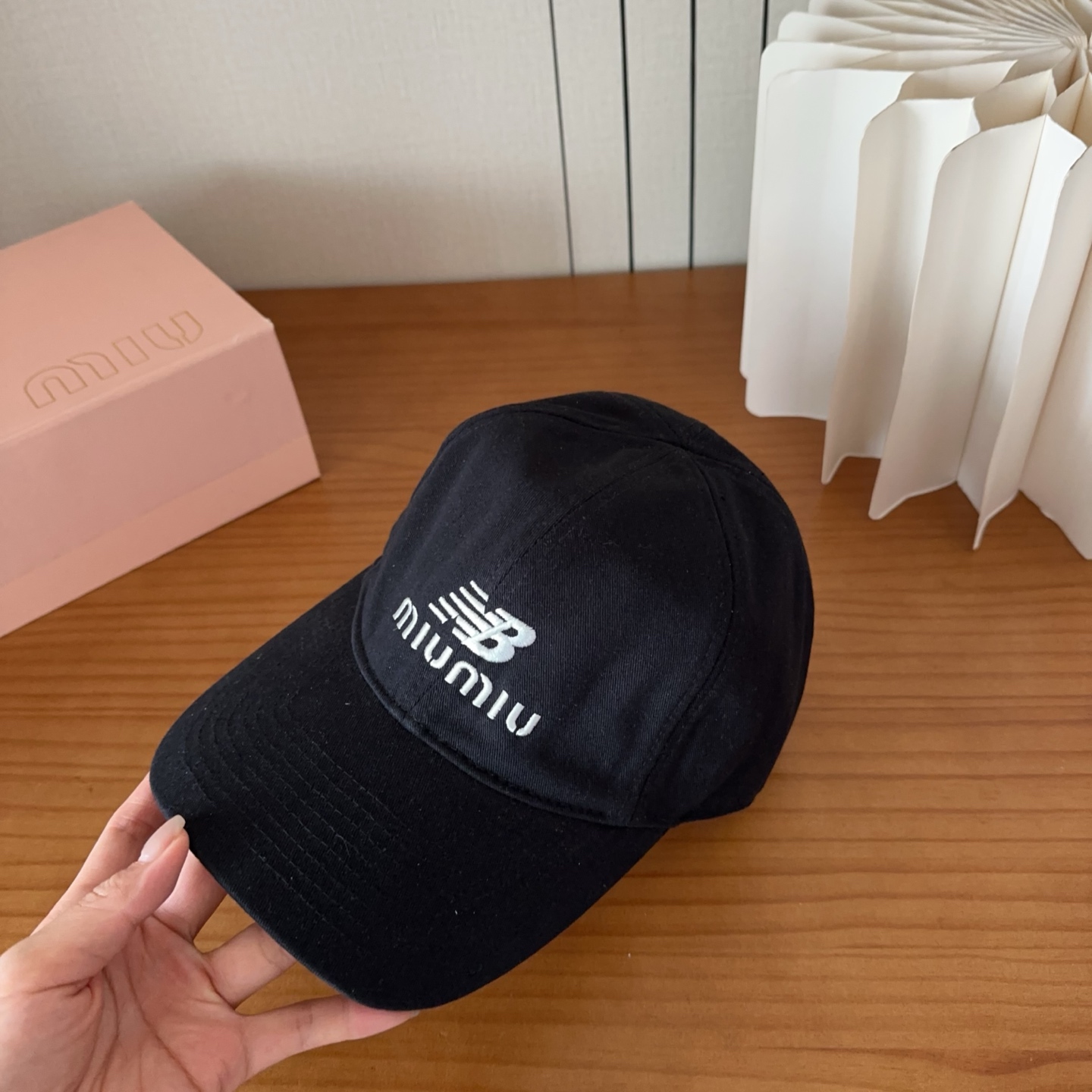 miumiu 缪缪秋冬新品棒球帽 原单正品开模订制，原版做工细致质量超赞！
