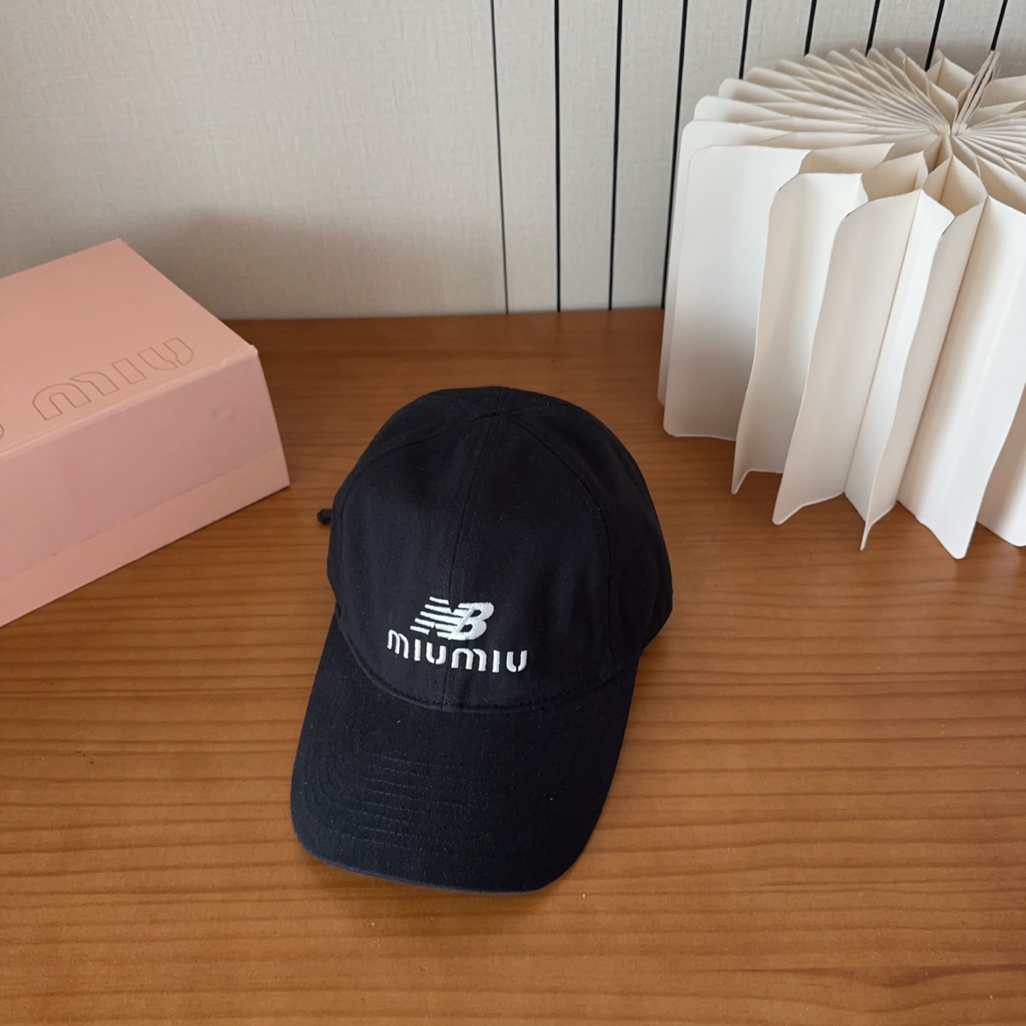 miumiu 缪缪秋冬新品棒球帽 原单正品开模订制，原版做工细致质量超赞！