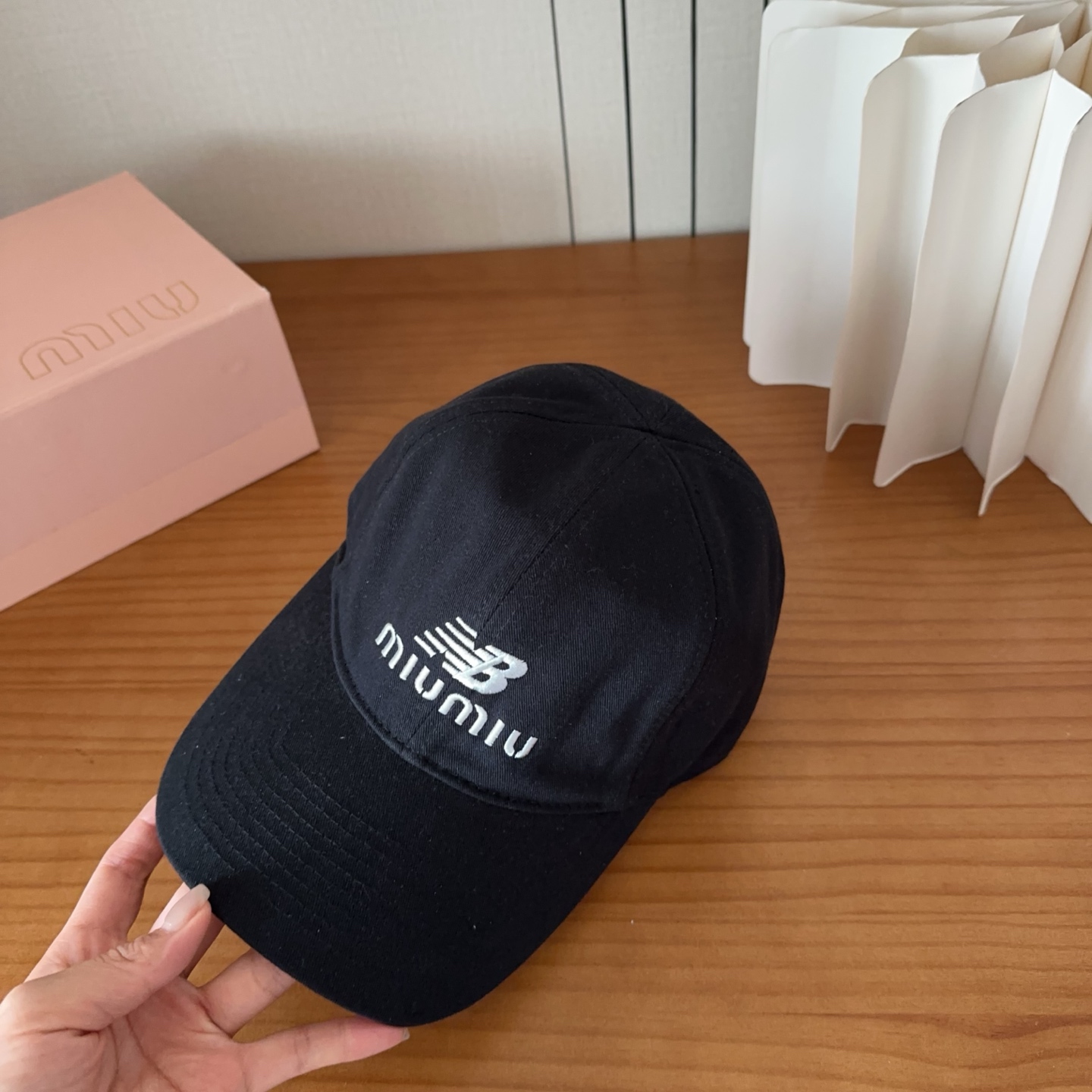 miumiu 缪缪秋冬新品棒球帽 原单正品开模订制，原版做工细致质量超赞！