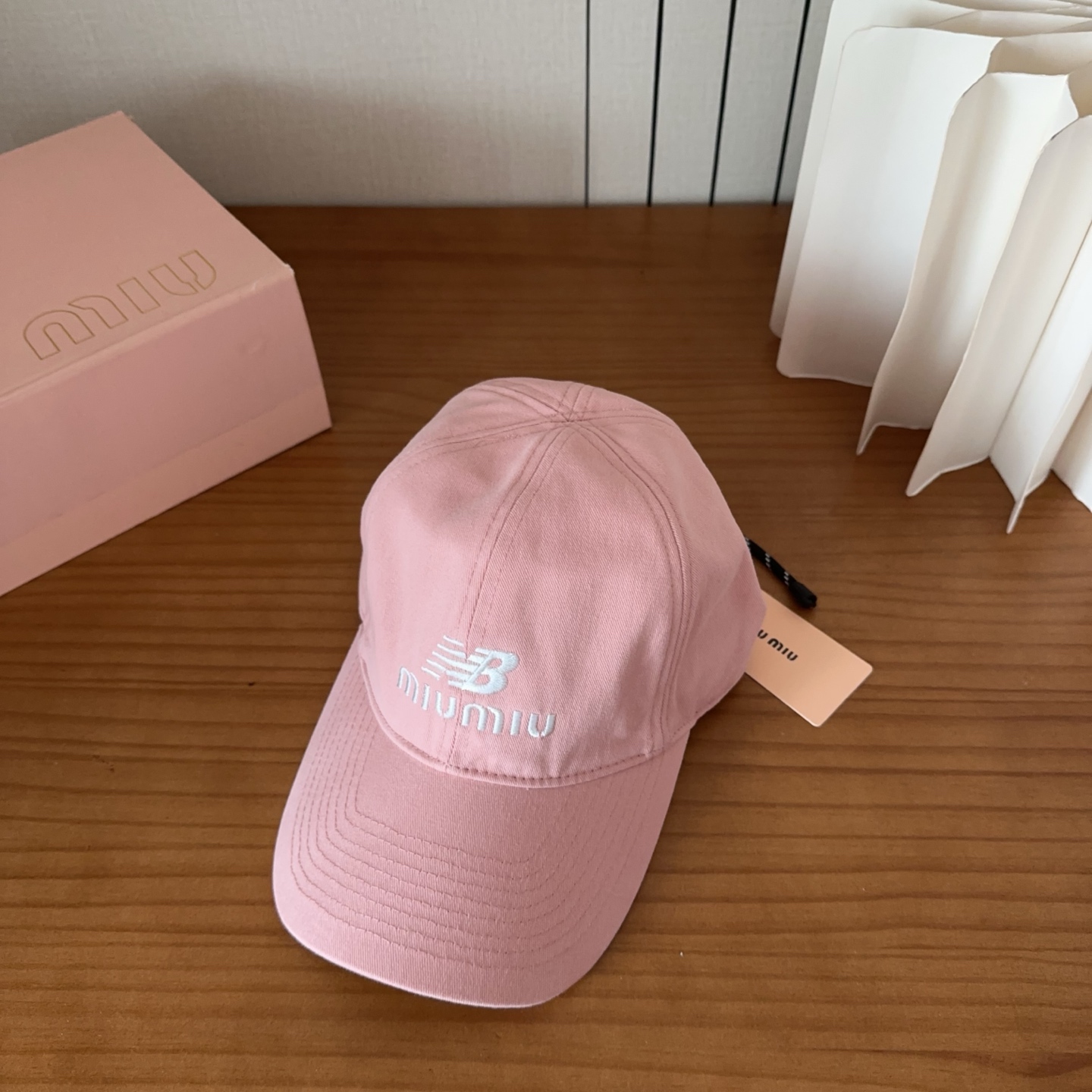 miumiu 缪缪秋冬新品棒球帽 原单正品开模订制，原版做工细致质量超赞！