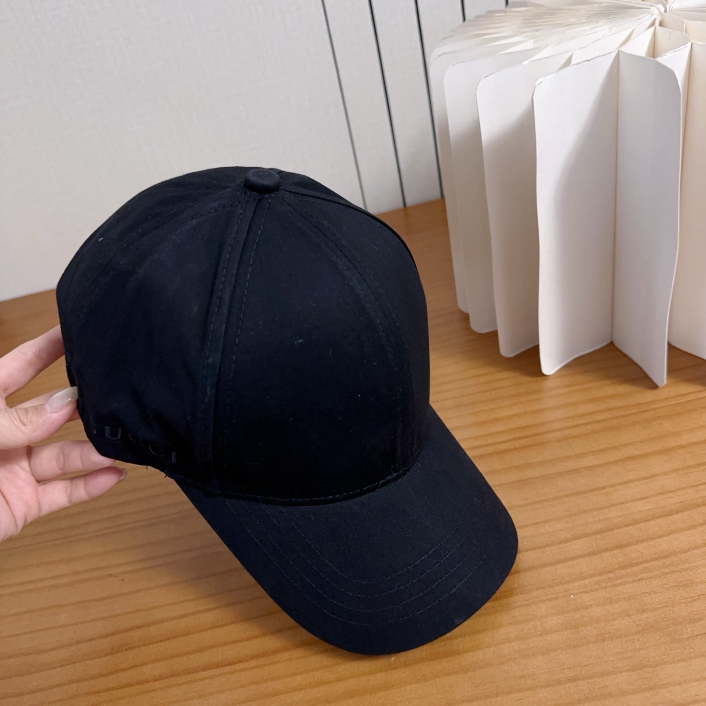 GUCCI古奇棒球帽👒 工艺非常精美 高档大气上档次！低调奢华，方便携带！