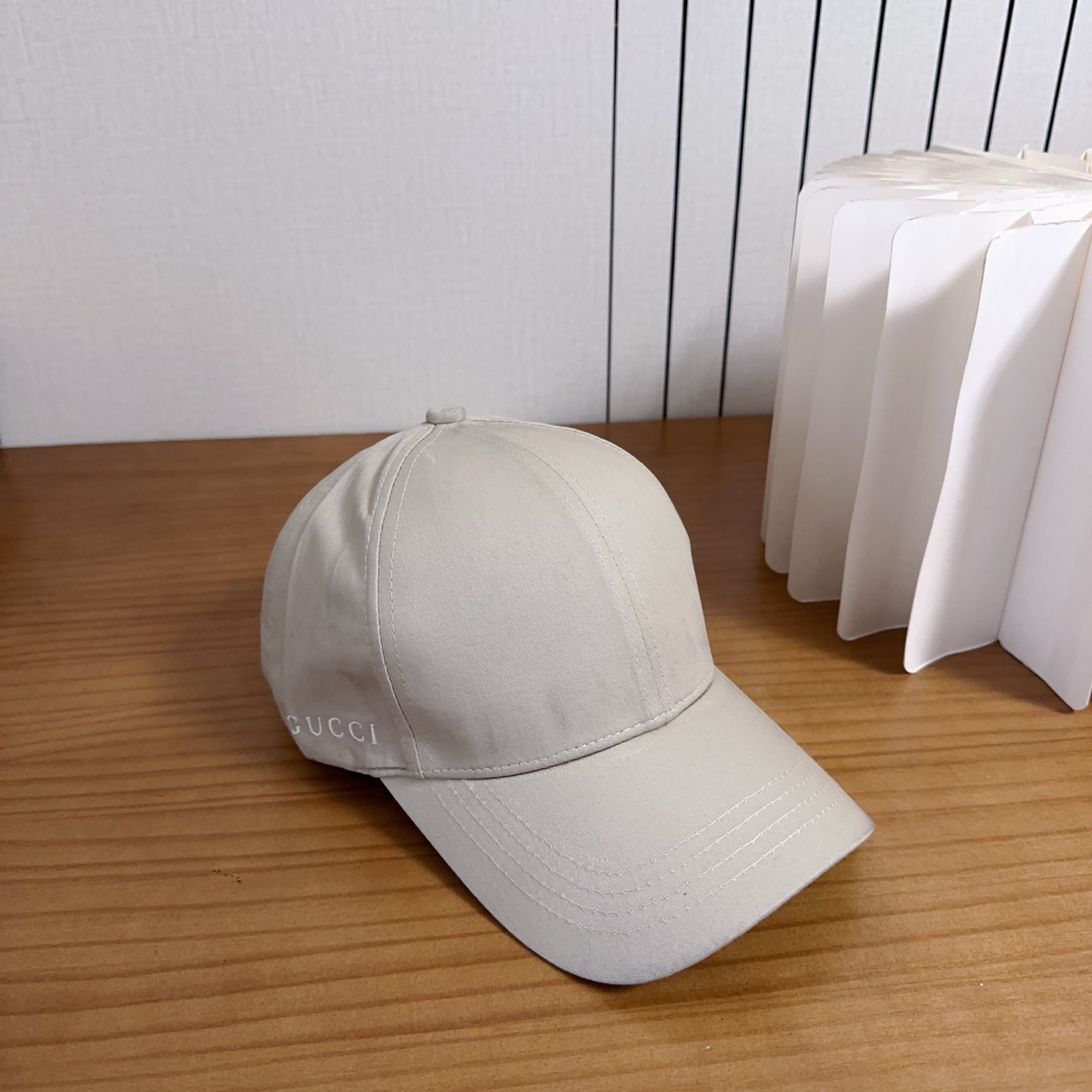 GUCCI古奇棒球帽👒 工艺非常精美 高档大气上档次！低调奢华，方便携带！