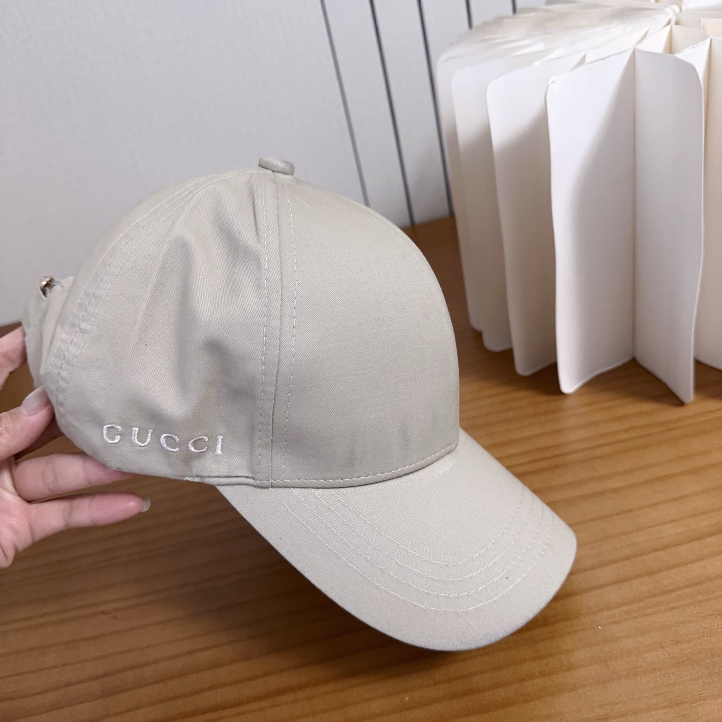 GUCCI古奇棒球帽👒 工艺非常精美 高档大气上档次！低调奢华，方便携带！