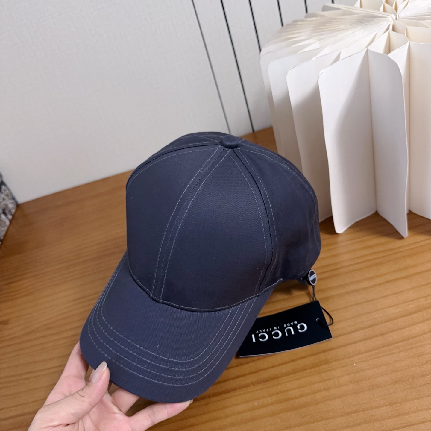 GUCCI古奇棒球帽👒 工艺非常精美 高档大气上档次！低调奢华，方便携带！