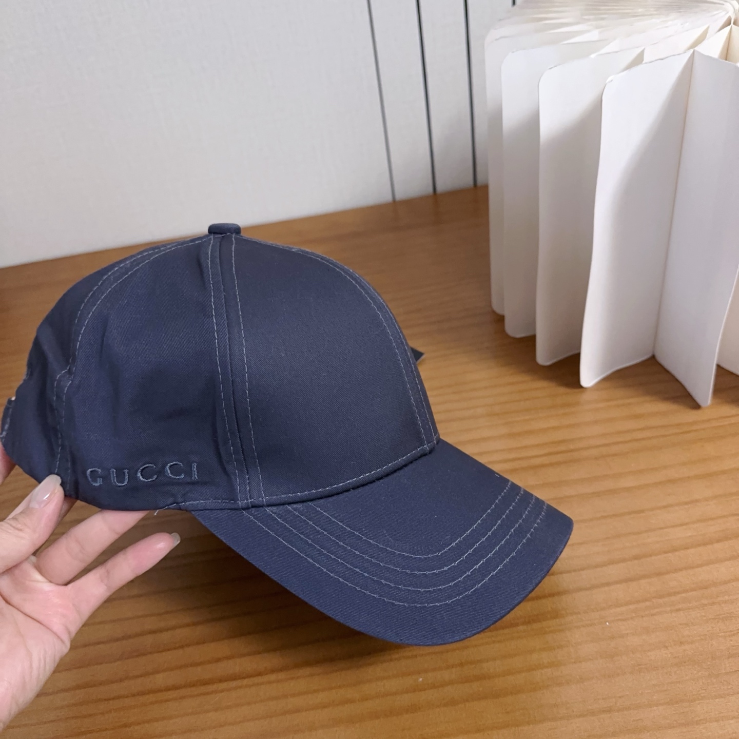 GUCCI古奇棒球帽👒 工艺非常精美 高档大气上档次！低调奢华，方便携带！