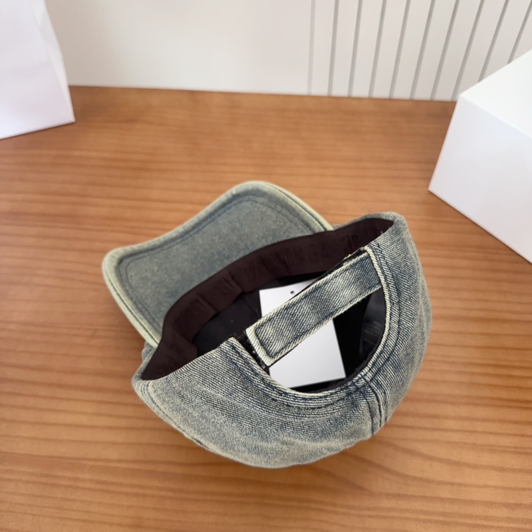 新品Balencia*a 巴黎世家刺绣字母新款棒球帽现货秒发🧢简约时尚超级无敌好看的帽子！情侣款！