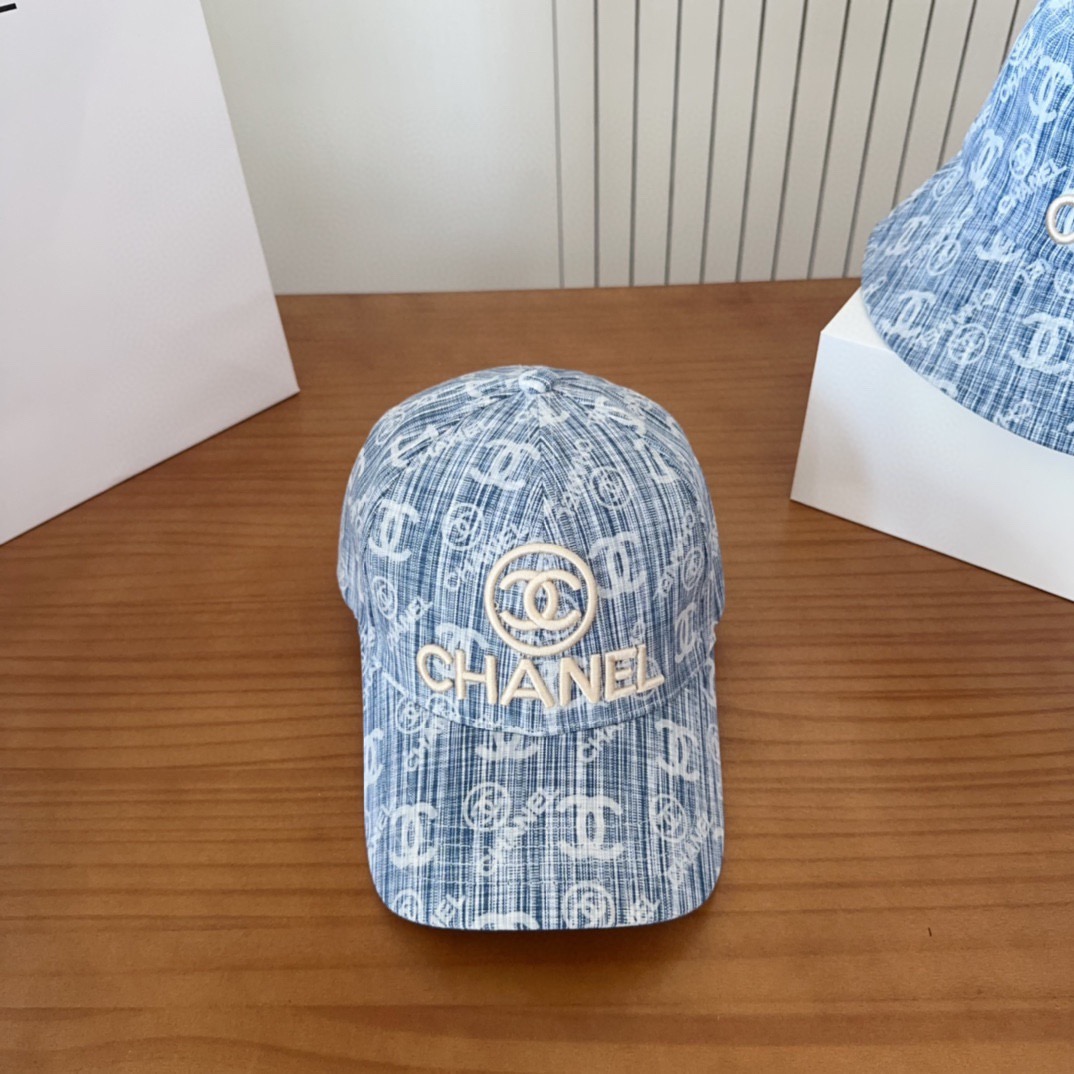 CHANEL香奈儿新款🆕牛仔蓝复古款渔夫帽🔸 节假日旅游带它出去美美哒❕  中古款哟.这种帽子不容易撞款