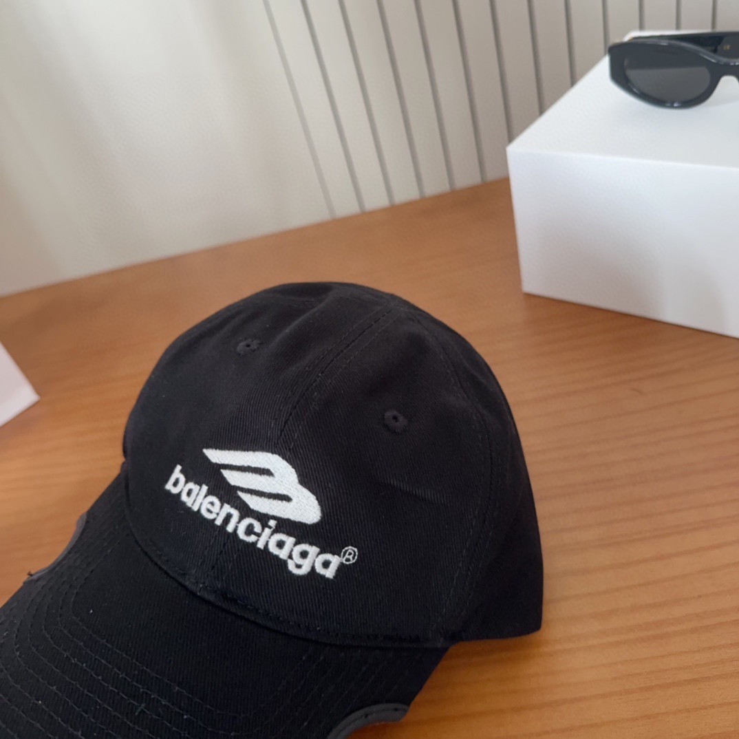 新品Balencia*a 巴黎世家刺绣字母新款棒球帽现货秒发🧢简约时尚超级无敌好看的帽子！情侣款！