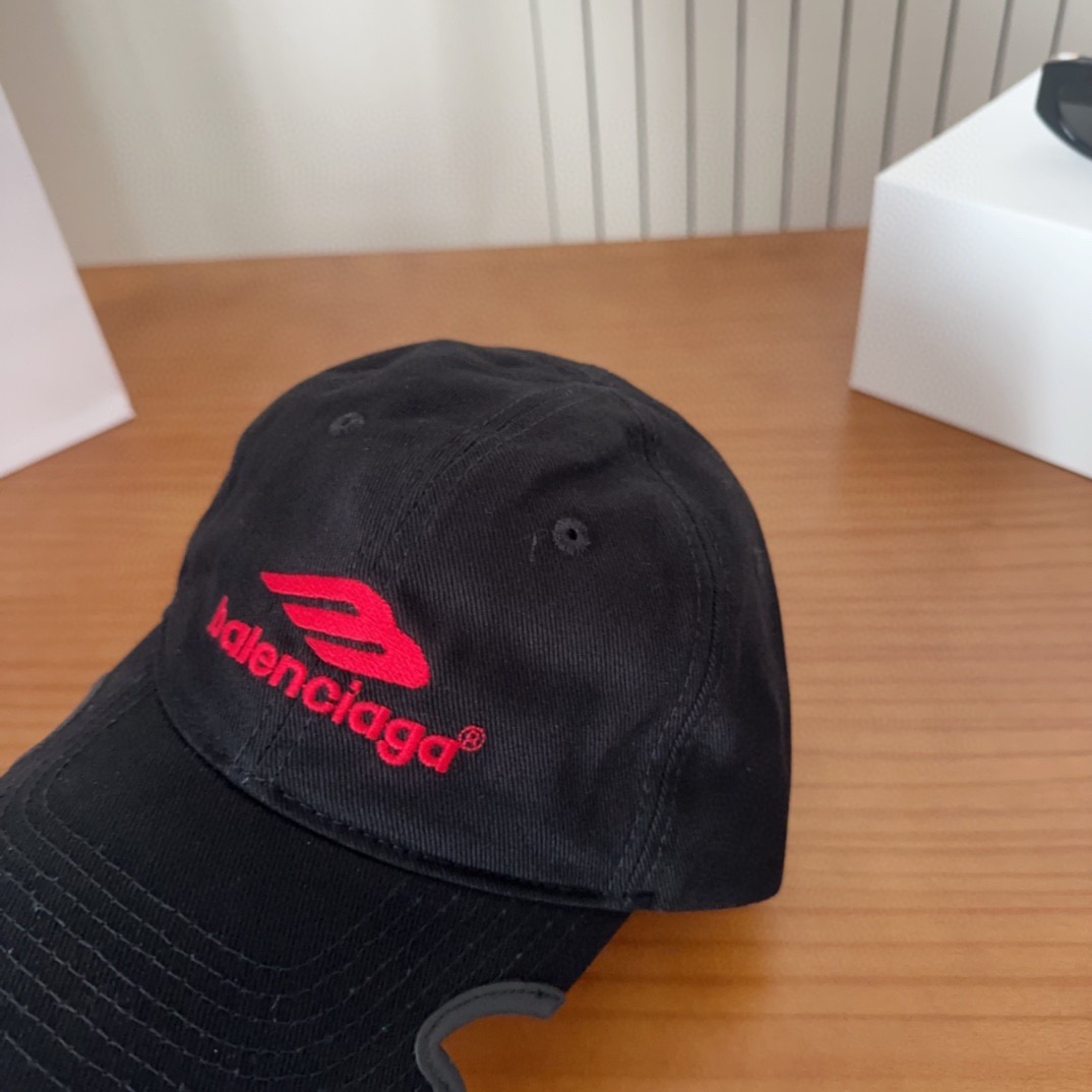 新品Balencia*a 巴黎世家刺绣字母新款棒球帽现货秒发🧢简约时尚超级无敌好看的帽子！情侣款！