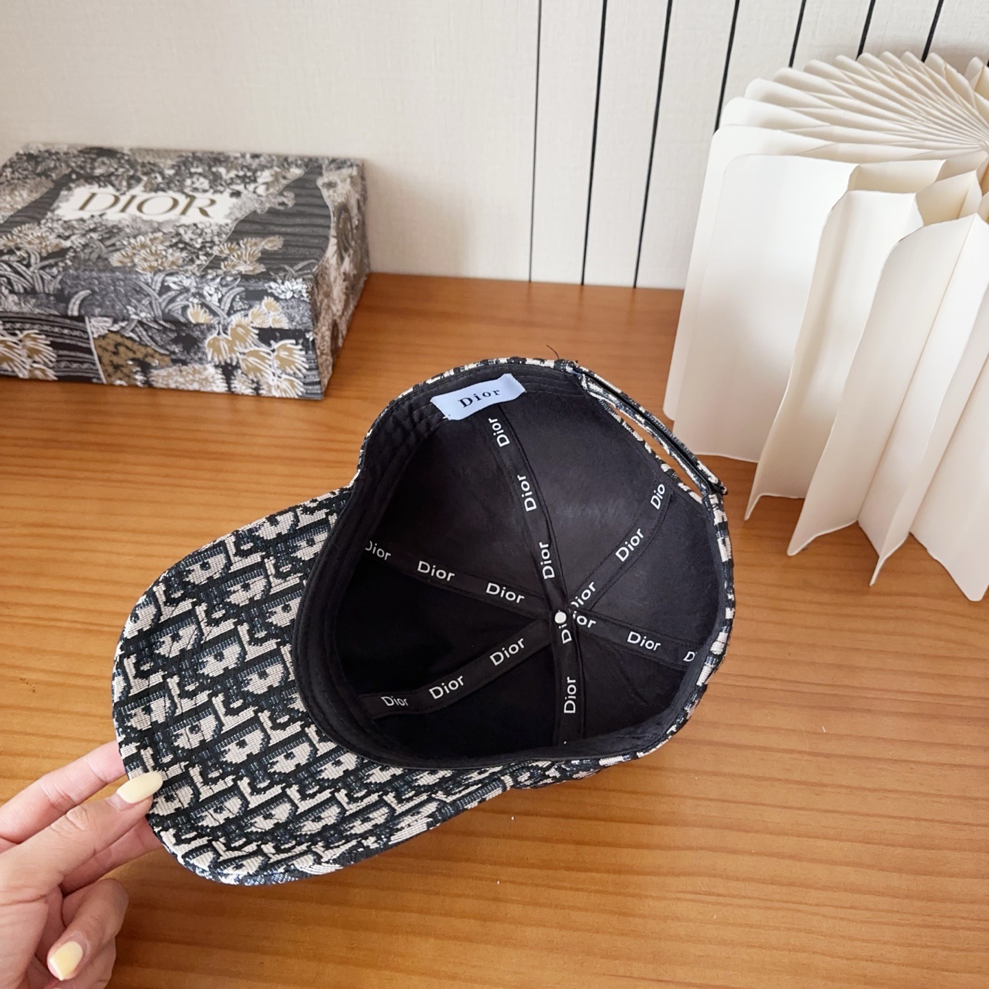 DIOR迪奥 刺绣官网同步新款发布 老花D家棒球帽🧢，水洗标吊牌齐全，超级火爆