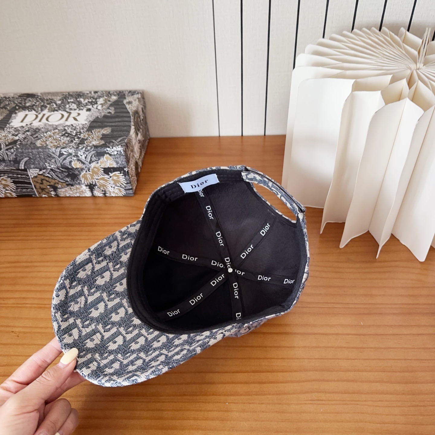 DIOR迪奥 刺绣官网同步新款发布 老花D家棒球帽🧢，水洗标吊牌齐全，超级火爆